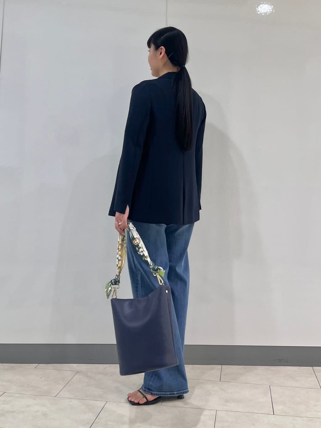 hasuさんの「INDIVI｜【洗える／多機能／SETUP可】着る日傘ダブルジャケット」を使ったコーディネート