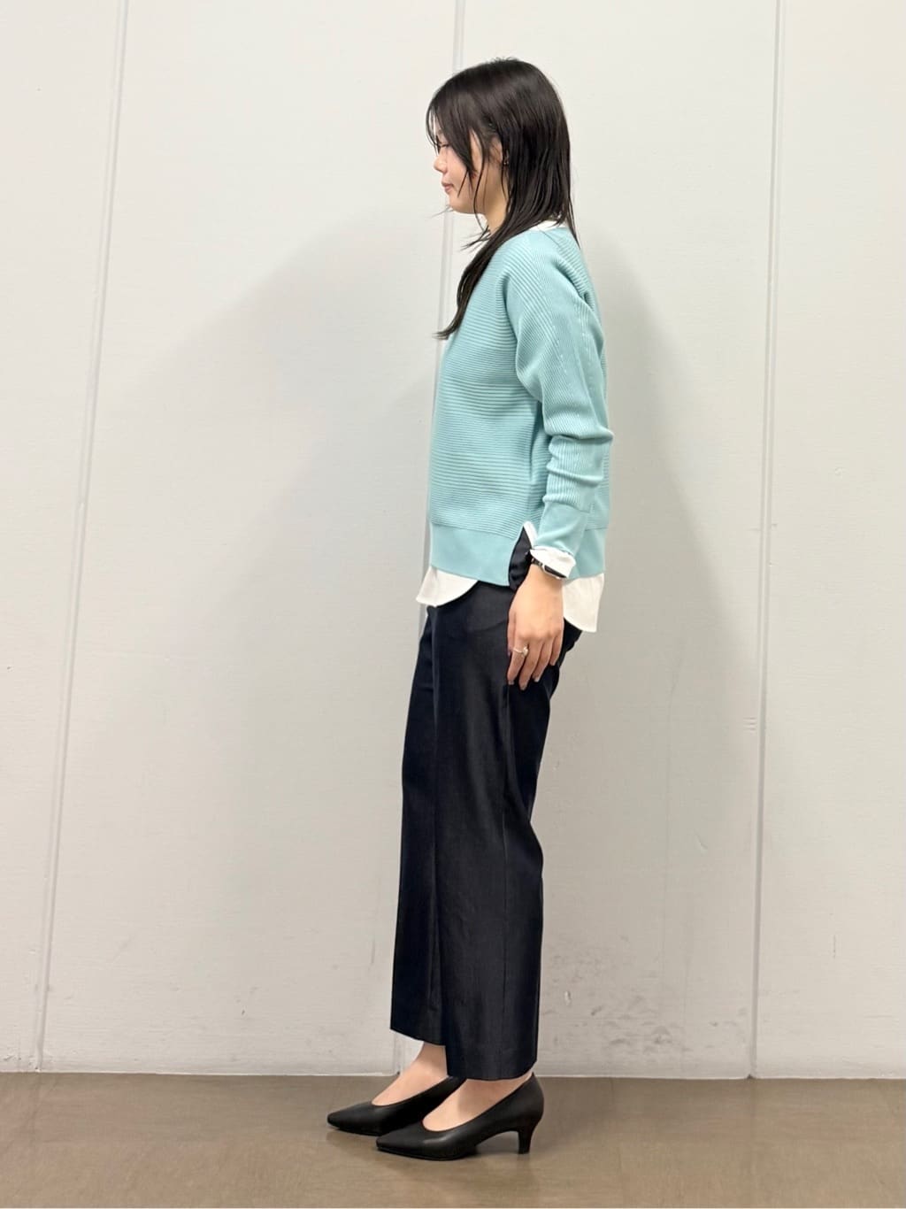 mizukiさんの「INDIVI｜【洗える／キレイ色】体型カバー無縫製ニット」を使ったコーディネート