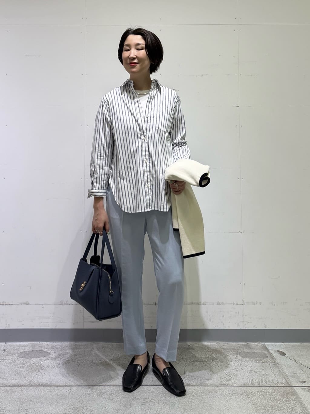 yuriさんの「INDIVI｜【洗える／多機能／SETUP可】着る日傘ダブルジャケット」を使ったコーディネート