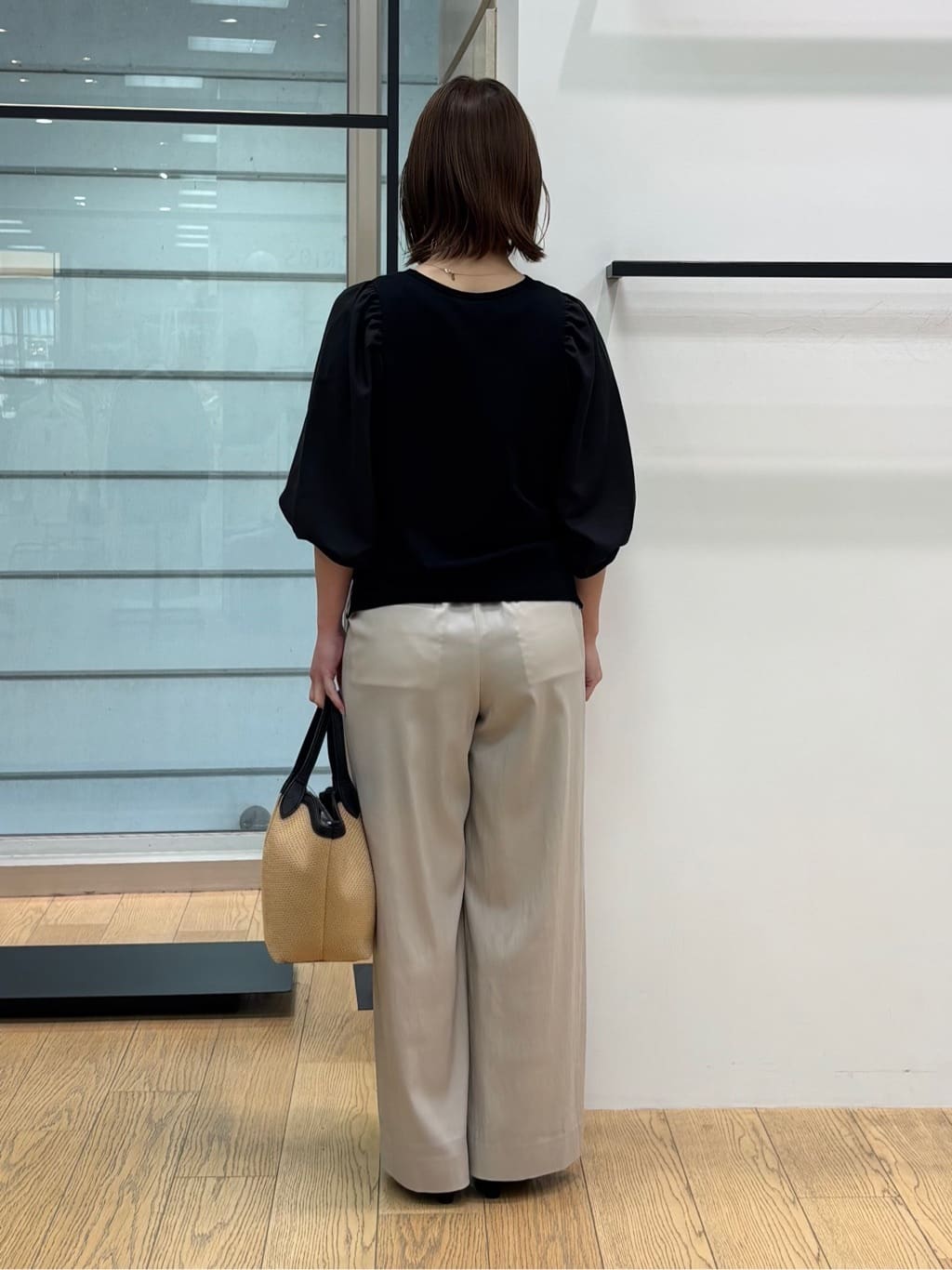 asamiさんの「INDIVI｜【洗える／袖丈調整可能】シャツコンビニット」を使ったコーディネート