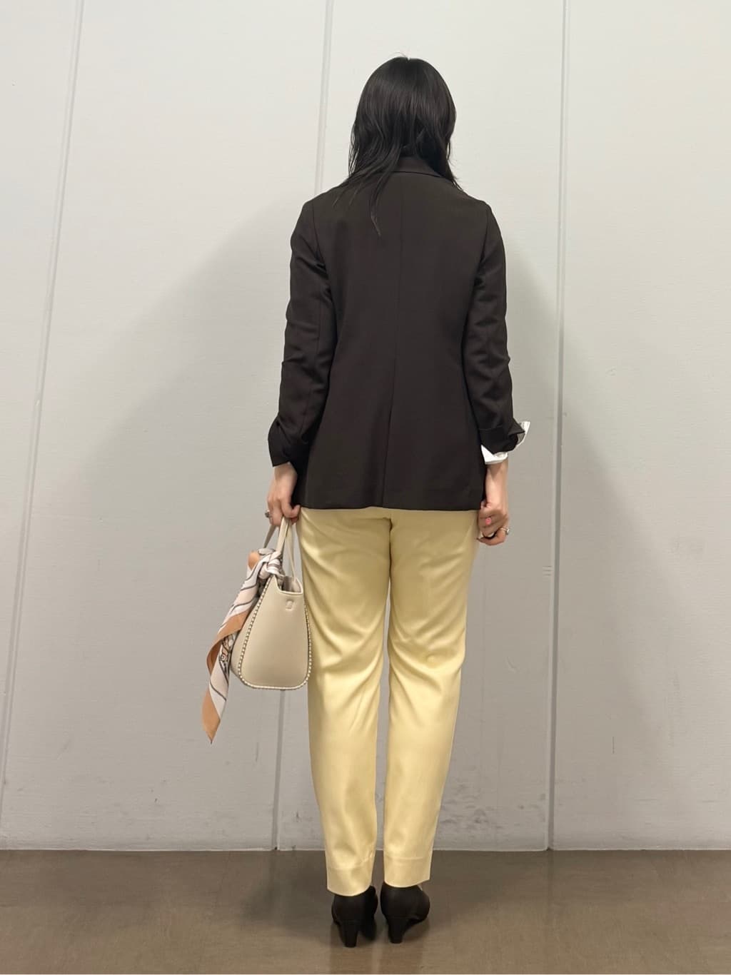 mizukiさんの「INDIVI｜【接触冷感／2WAY】カシュクールリネンシャツ」を使ったコーディネート