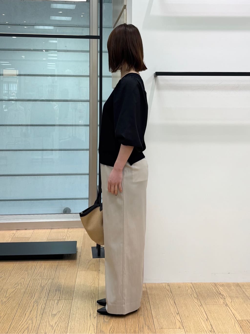 asamiさんの「INDIVI｜【洗える／袖丈調整可能】シャツコンビニット」を使ったコーディネート