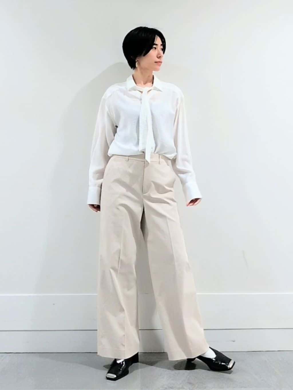 ミズタさんの「UNTITLED｜【洗える/ストレッチ性】ダブルブレストジャケット」を使ったコーディネート