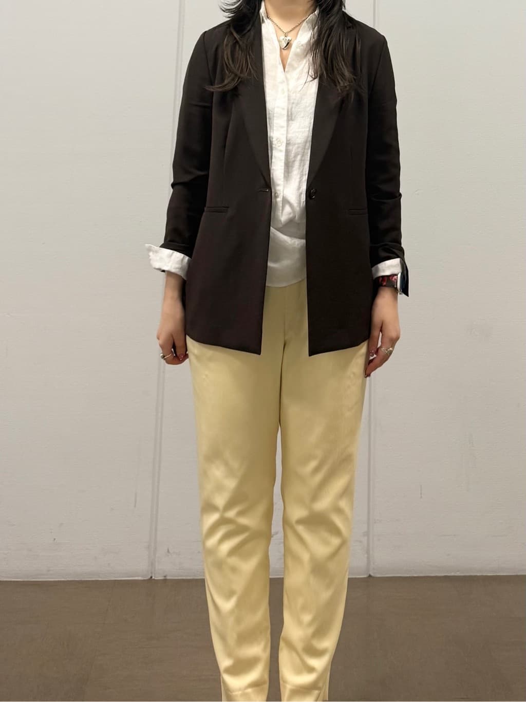 mizukiさんの「INDIVI｜【接触冷感／2WAY】カシュクールリネンシャツ」を使ったコーディネート