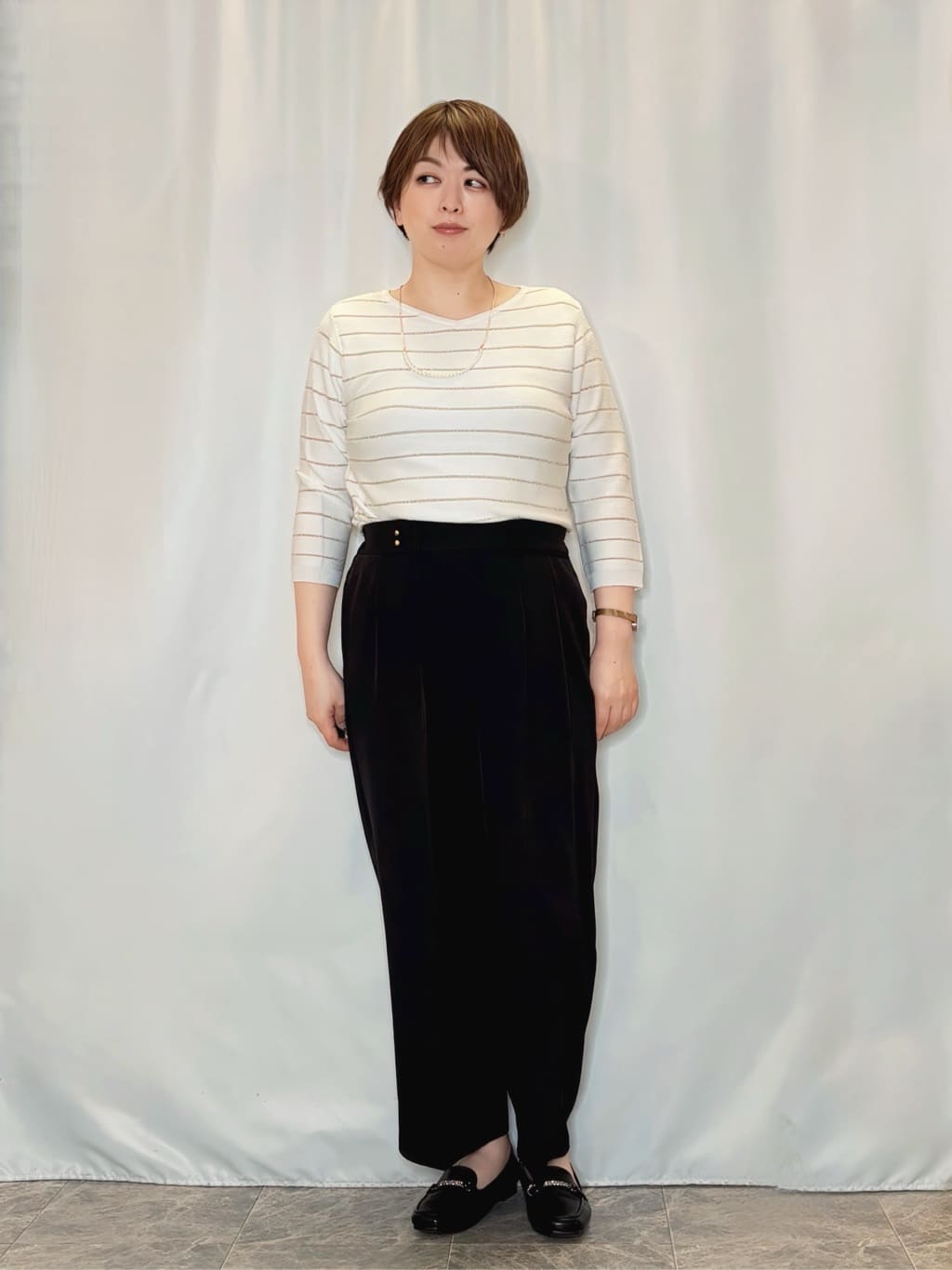 たみさんの「SHOO･LA･RUE｜【S-LL】サッと羽織れてきれい見え　フラップポケット ノーカラーブルゾン」を使ったコーディネート