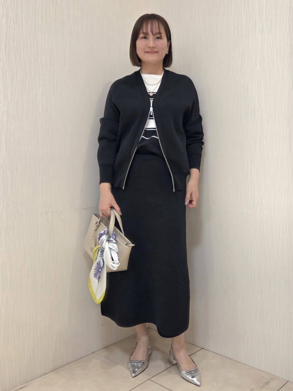naokoさんの「UNTITLED｜【軽羽織り/セットアップ可】ジップアップニットカーディガン」を使ったコーディネート
