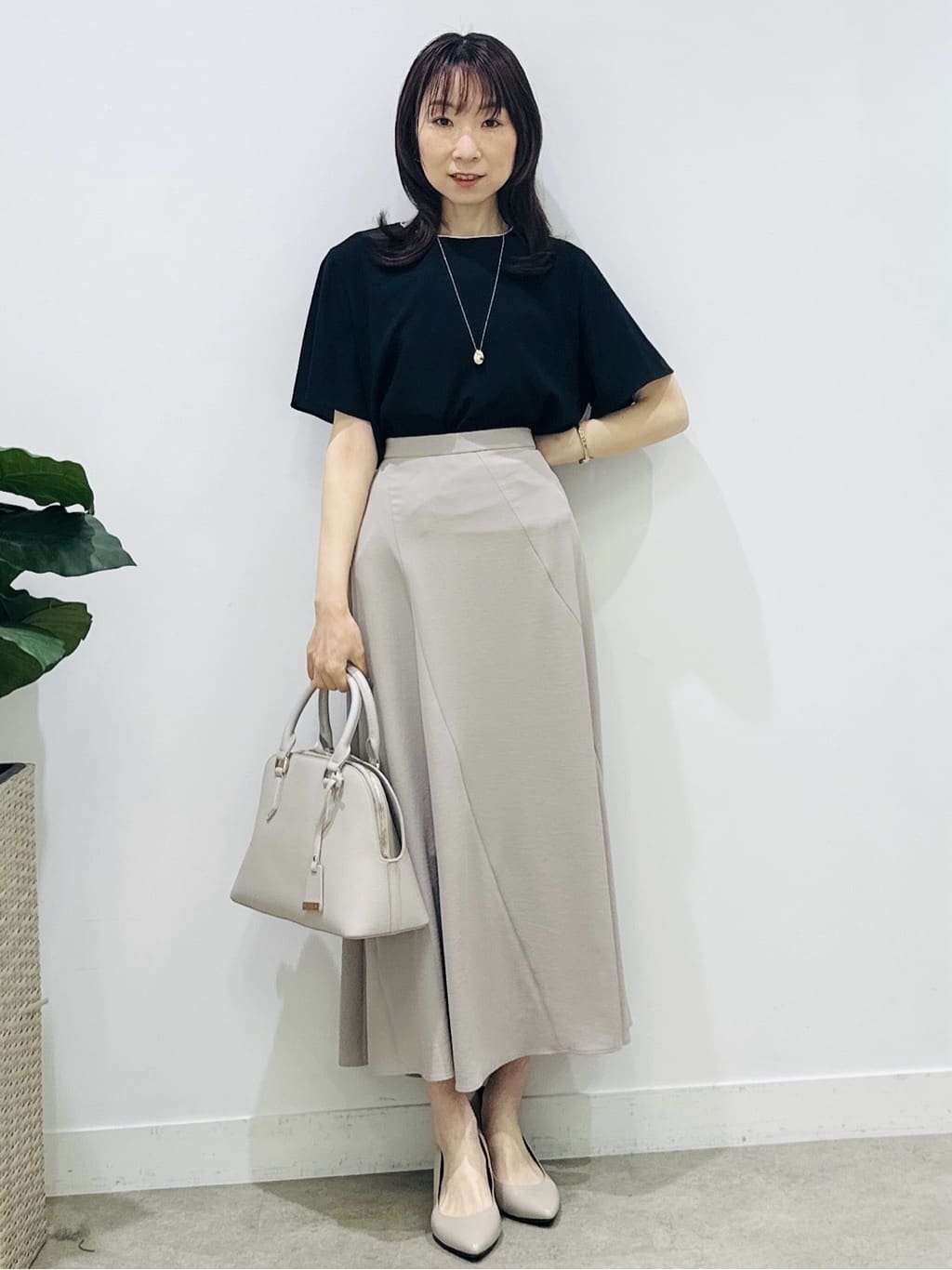 Miwaさんの「UNTITLED｜【洗える/ジャケットインナー】シルキータッチTブラウス」を使ったコーディネート