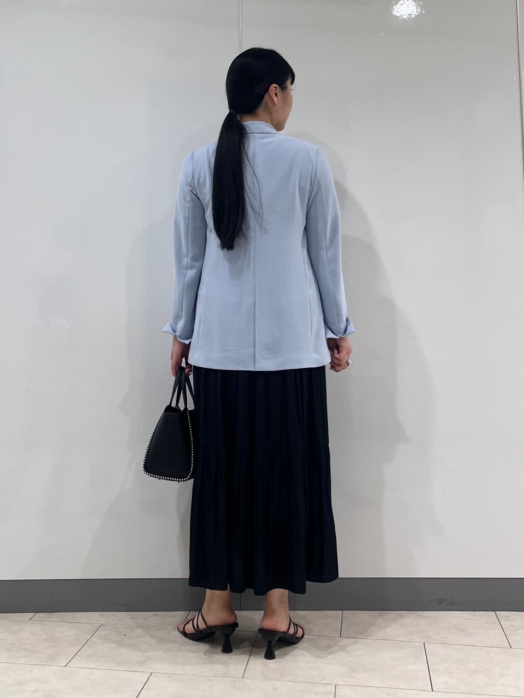 hasuさんの「INDIVI｜【洗える／多機能／SETUP可】着る日傘ダブルジャケット」を使ったコーディネート