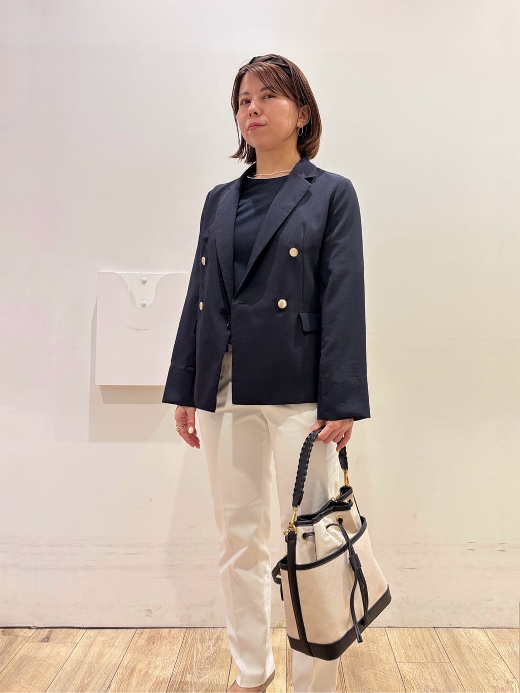 YUKOさんの「index｜《再入荷》ダブルブレストテーラードジャケット【接触冷感／吸水速乾／イージーアイロン／防シワ／洗濯機O」を使ったコーディネート