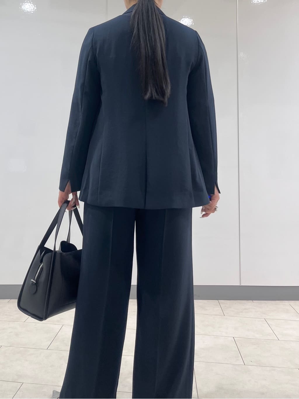hasuさんの「INDIVI｜【洗える／多機能／SETUP可】着る日傘ダブルジャケット」を使ったコーディネート