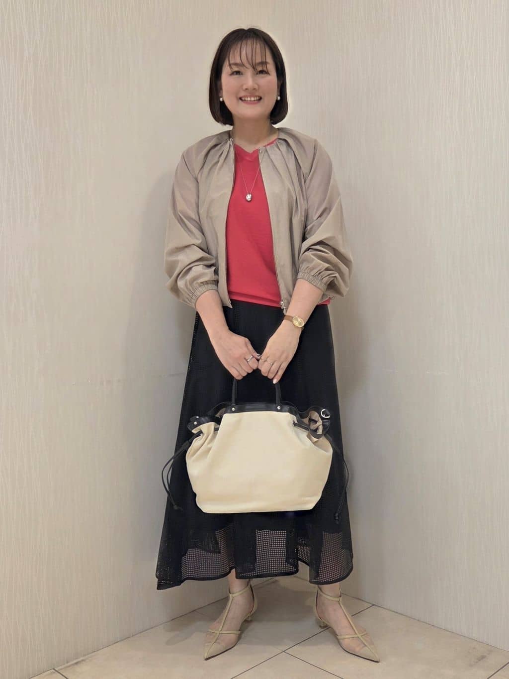 naokoさんの「UNTITLED｜【11色展開/体型カバー】前後2WAYフレンチスリーブニット」を使ったコーディネート