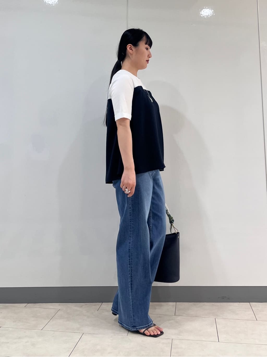 hasuさんの「INDIVI｜【着る日傘／SETUP可能】ビスチェレイヤード風トップス」を使ったコーディネート