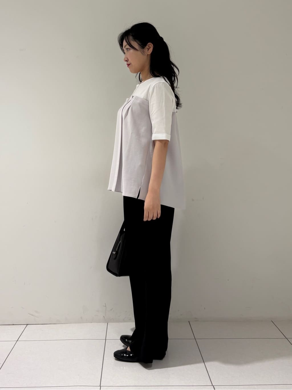 momokoさんの「INDIVI｜【着る日傘／SETUP可能】ビスチェレイヤード風トップス」を使ったコーディネート