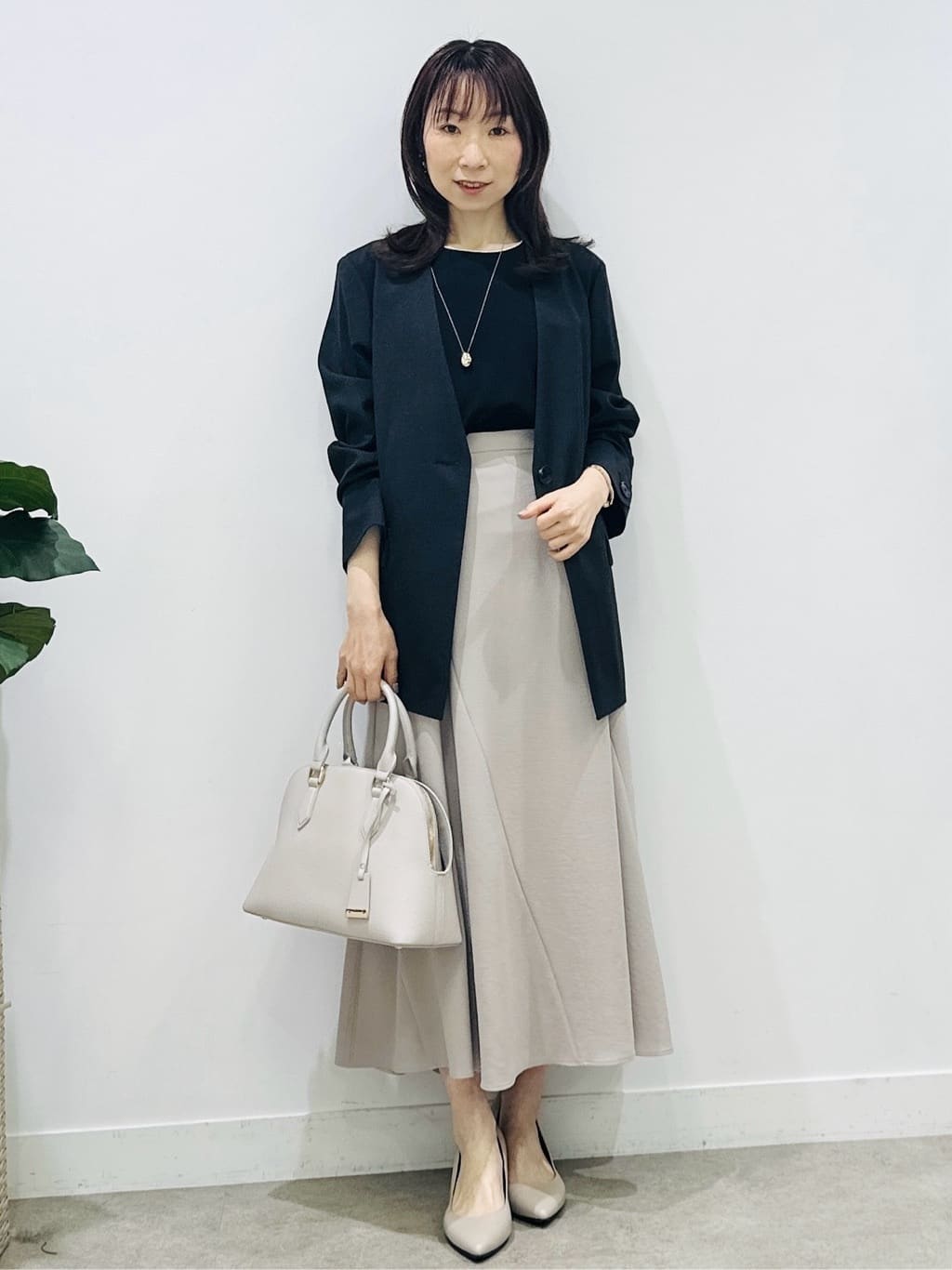 Miwaさんの「UNTITLED｜【洗える/ジャケットインナー】シルキータッチTブラウス」を使ったコーディネート