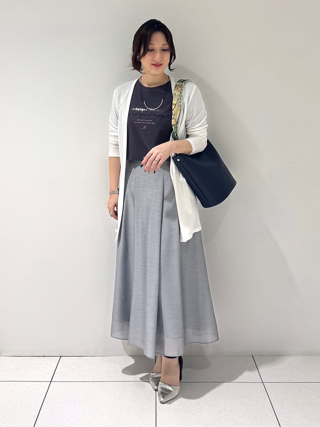 そんさんの「INDIVI｜【UVケア】着流しミドル丈カーディガンジャージ」を使ったコーディネート