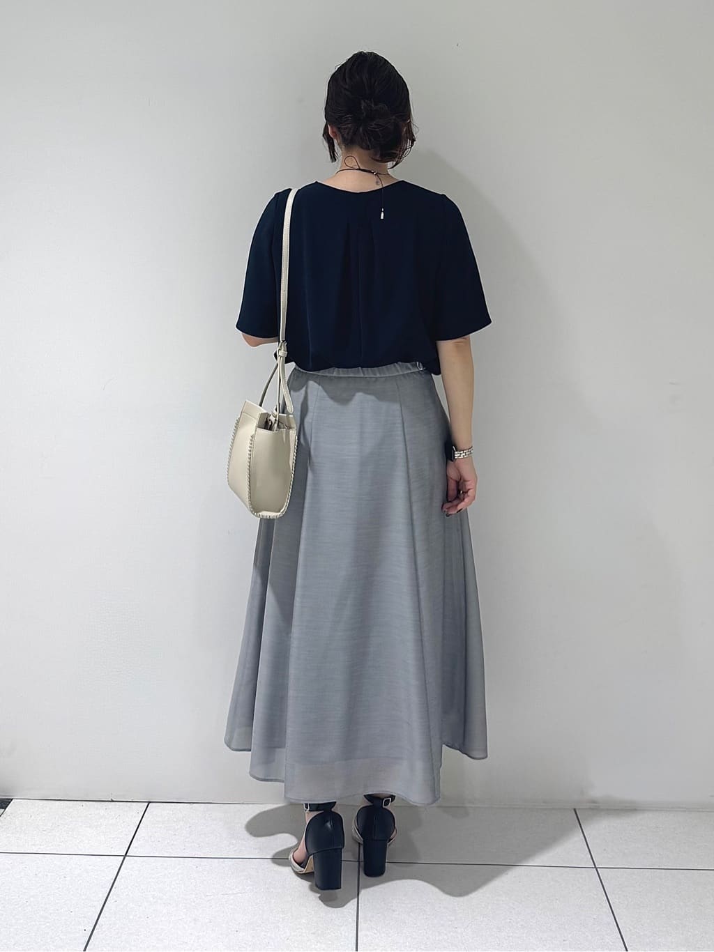 そんさんの「INDIVI｜【着る日傘】シフォンドッキングブラウス」を使ったコーディネート
