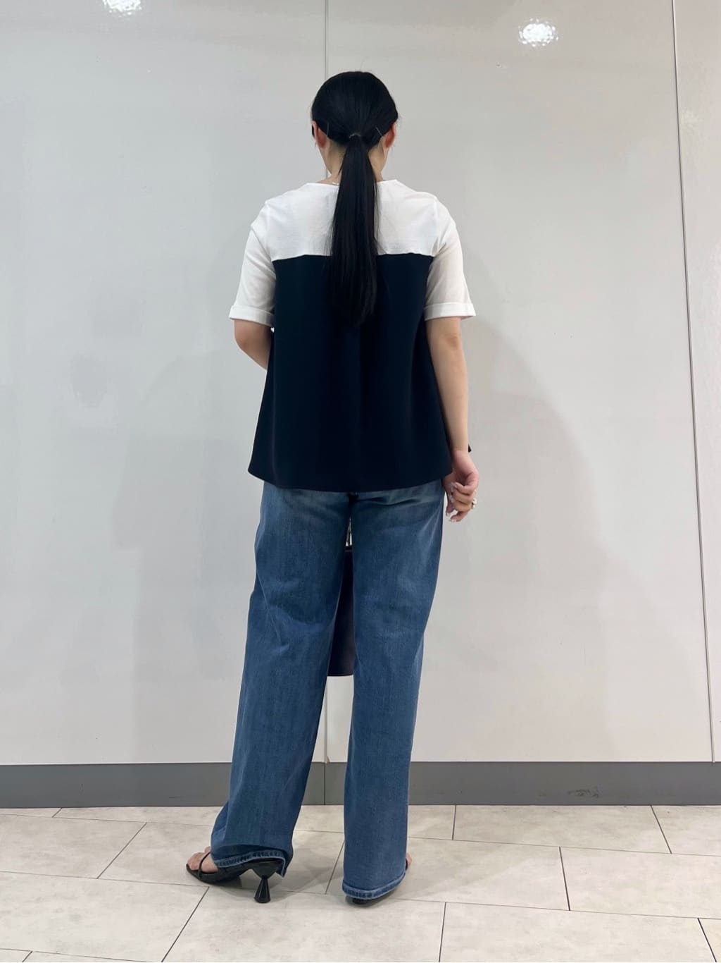 hasuさんの「INDIVI｜【着る日傘／SETUP可能】ビスチェレイヤード風トップス」を使ったコーディネート