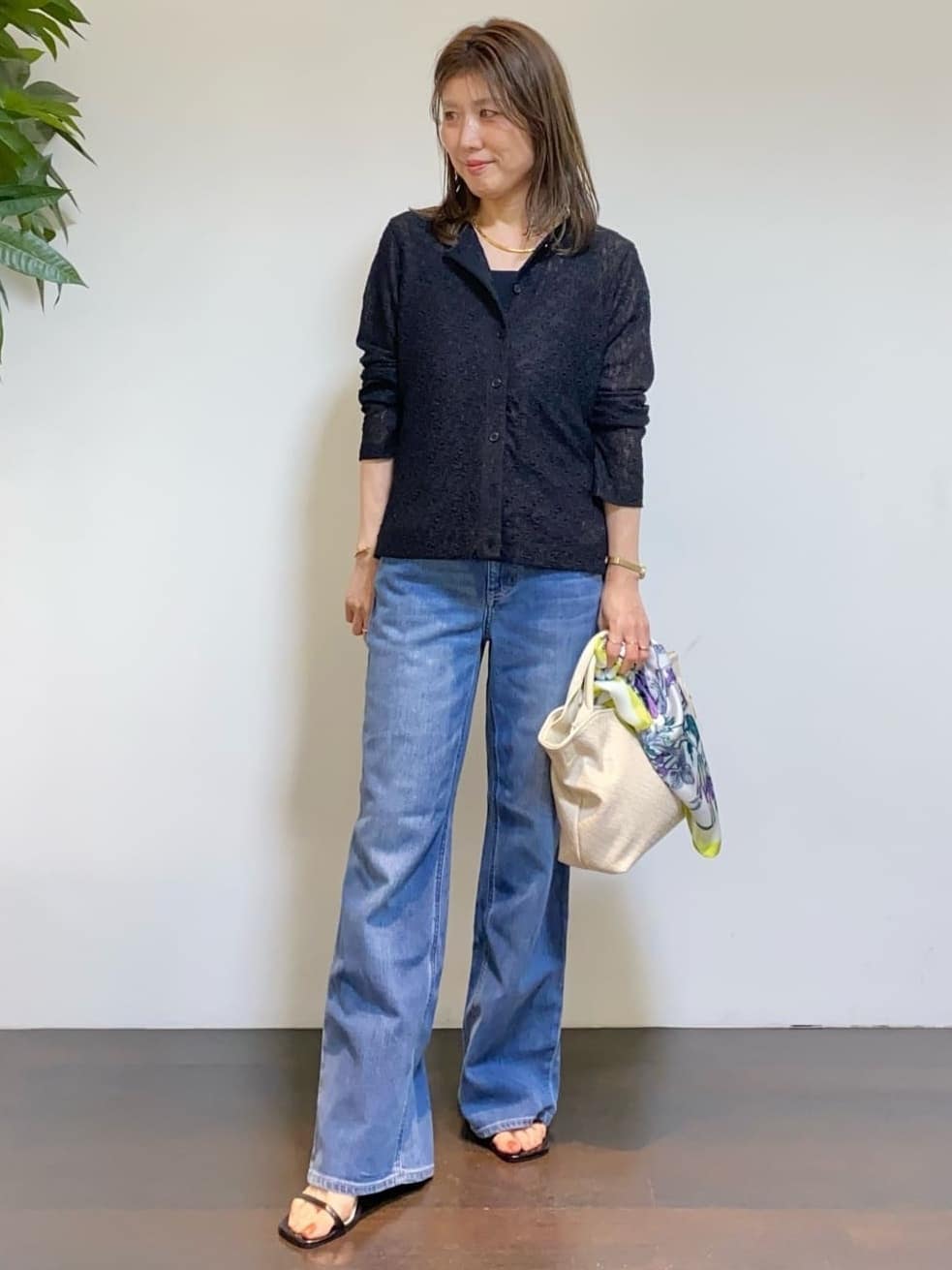 tomoさんの「UNTITLED｜【古畑星夏さん着用/シアー】ストレッチレースカーディガン」を使ったコーディネート