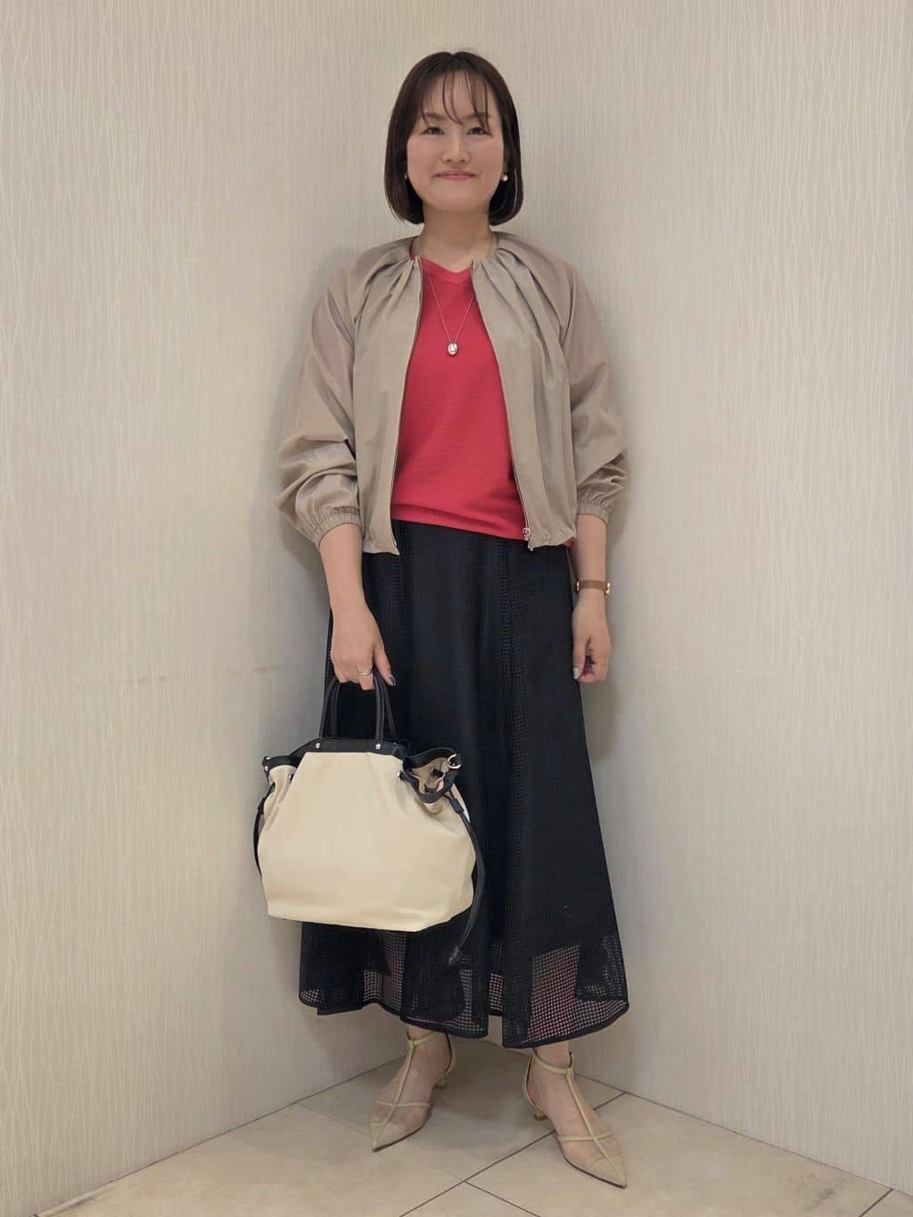 naokoさんの「UNTITLED｜【11色展開/体型カバー】前後2WAYフレンチスリーブニット」を使ったコーディネート