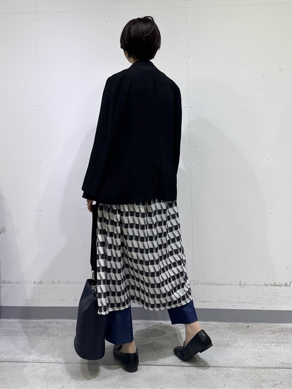 yuriさんの「INDIVI｜【洗える／UVケア／SETUP可能】デニムライク ランタン袖ブラウス」を使ったコーディネート
