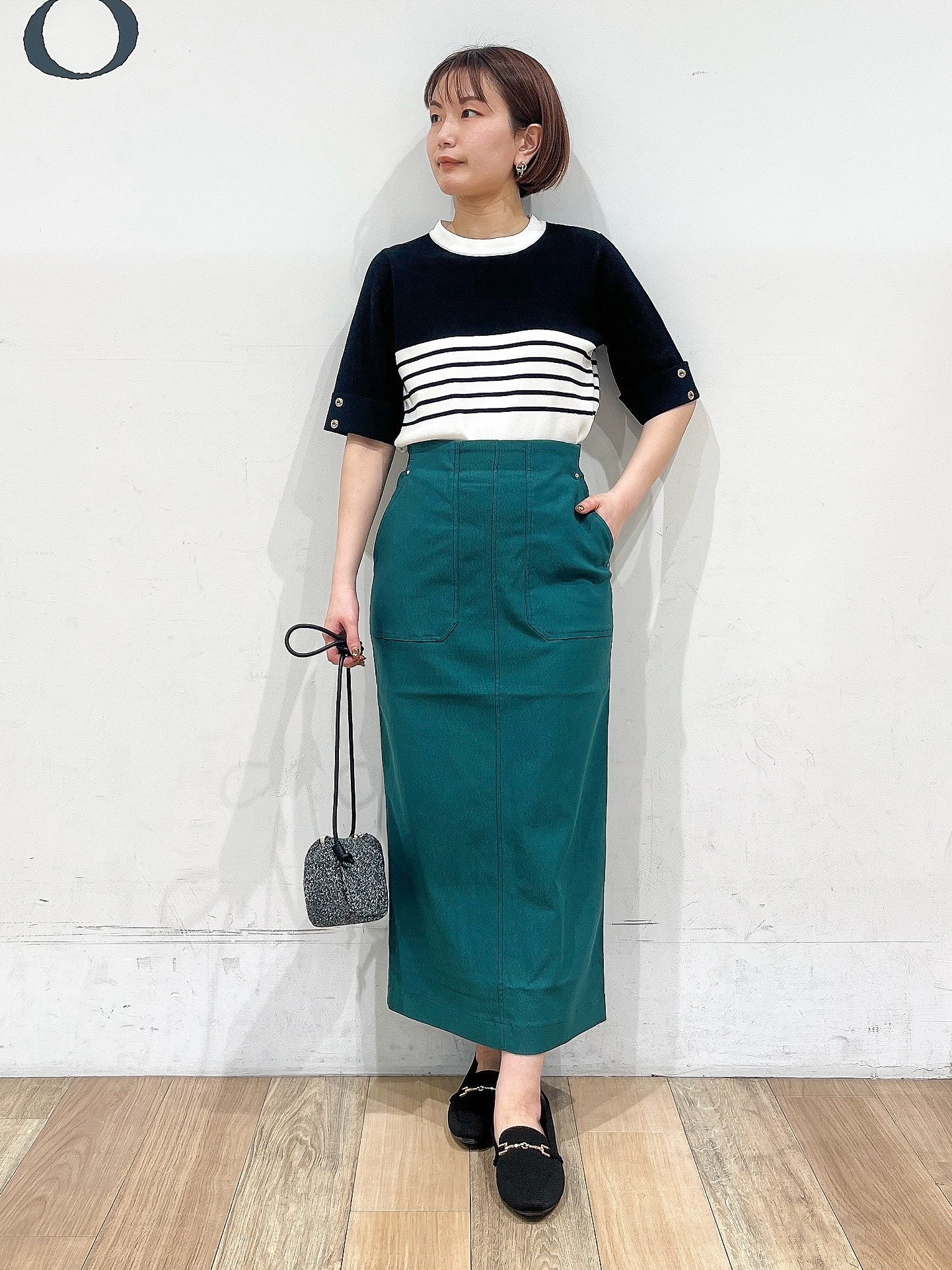 山さんさんの「grove｜軽やかに羽織れてシーズンレスに活躍！　大人のジップパーカー」を使ったコーディネート