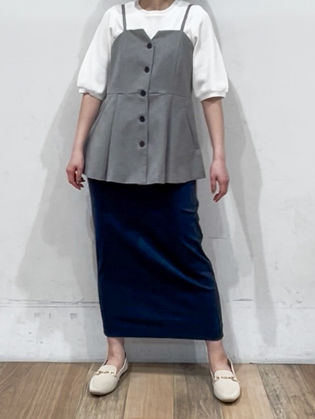 山さんさんの「grove｜【貴島明日香さん着用・カセット服】リネンライク ペプラムビスチェ」を使ったコーディネート