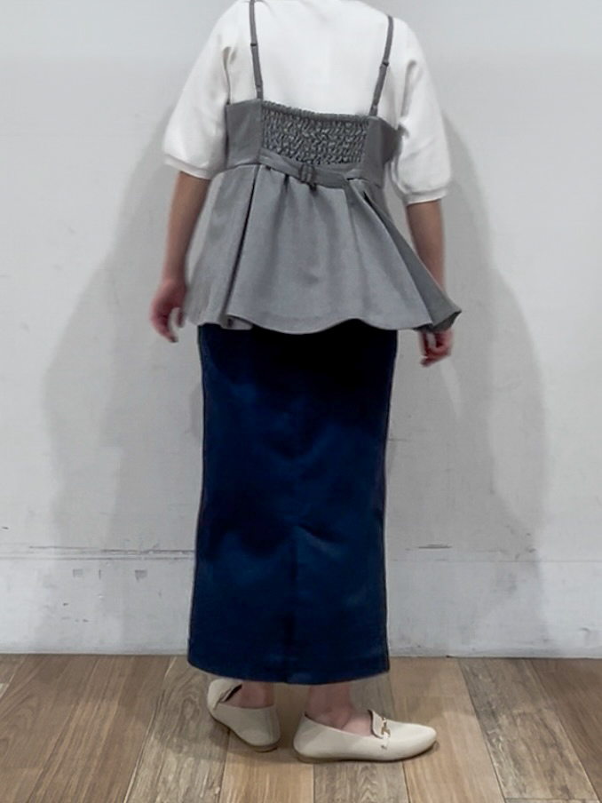山さんさんの「grove｜【貴島明日香さん着用・カセット服】リネンライク ペプラムビスチェ」を使ったコーディネート