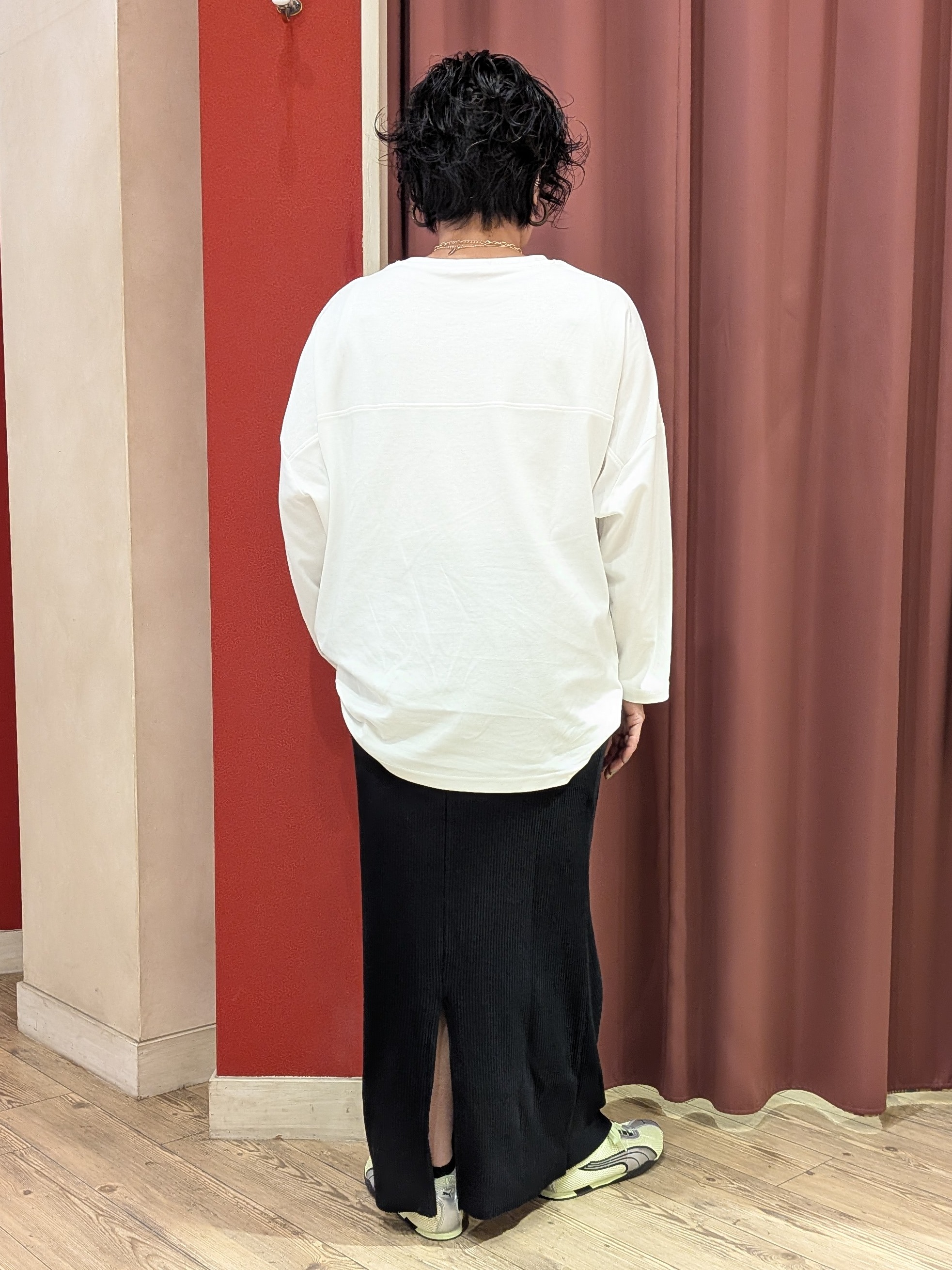 cameさんの「SHOO･LA･RUE｜【洗濯機可/UV/綿100％】体型カバーが叶う ゆるトップス」を使ったコーディネート