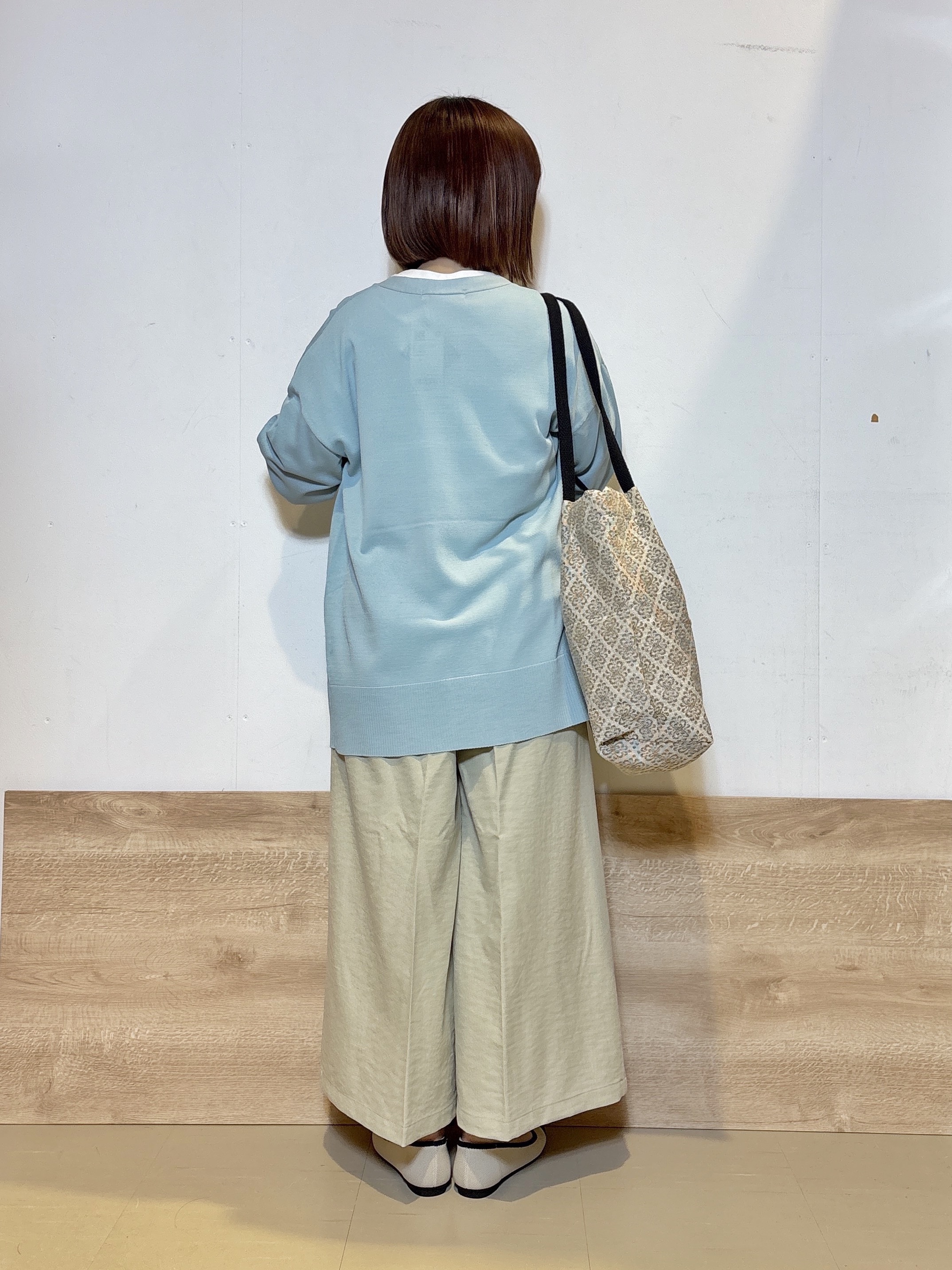 るねさんの「SHOO･LA･RUE｜【洗濯機可/ひんやり/UV】さらっとしたタッチが心地よい ミドルカーディガン」を使ったコーディネート