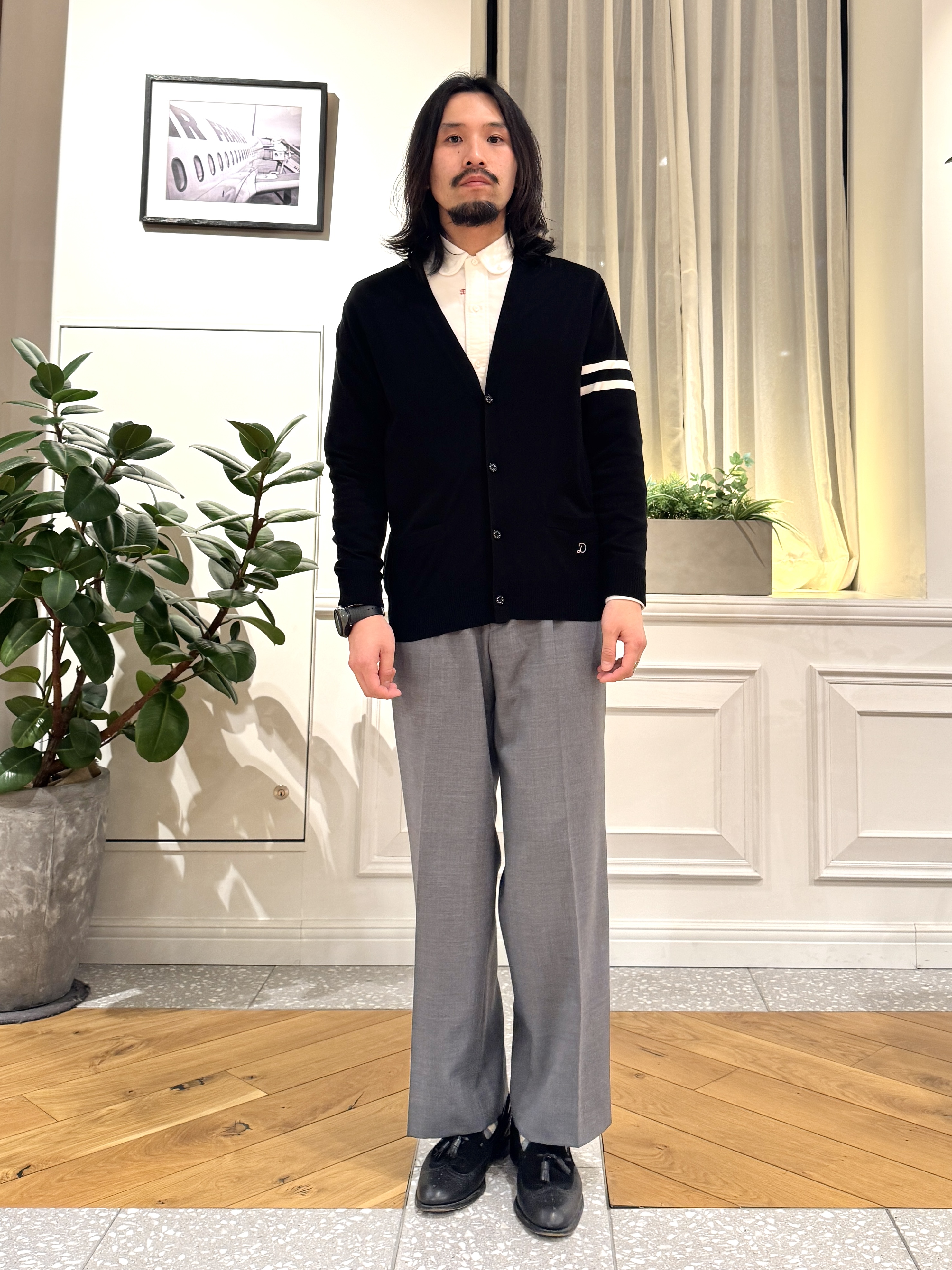 kawarataniさんの「DRESSTERIOR｜【ウォッシャブル】コットンシルク ニットカーディガン」を使ったコーディネート