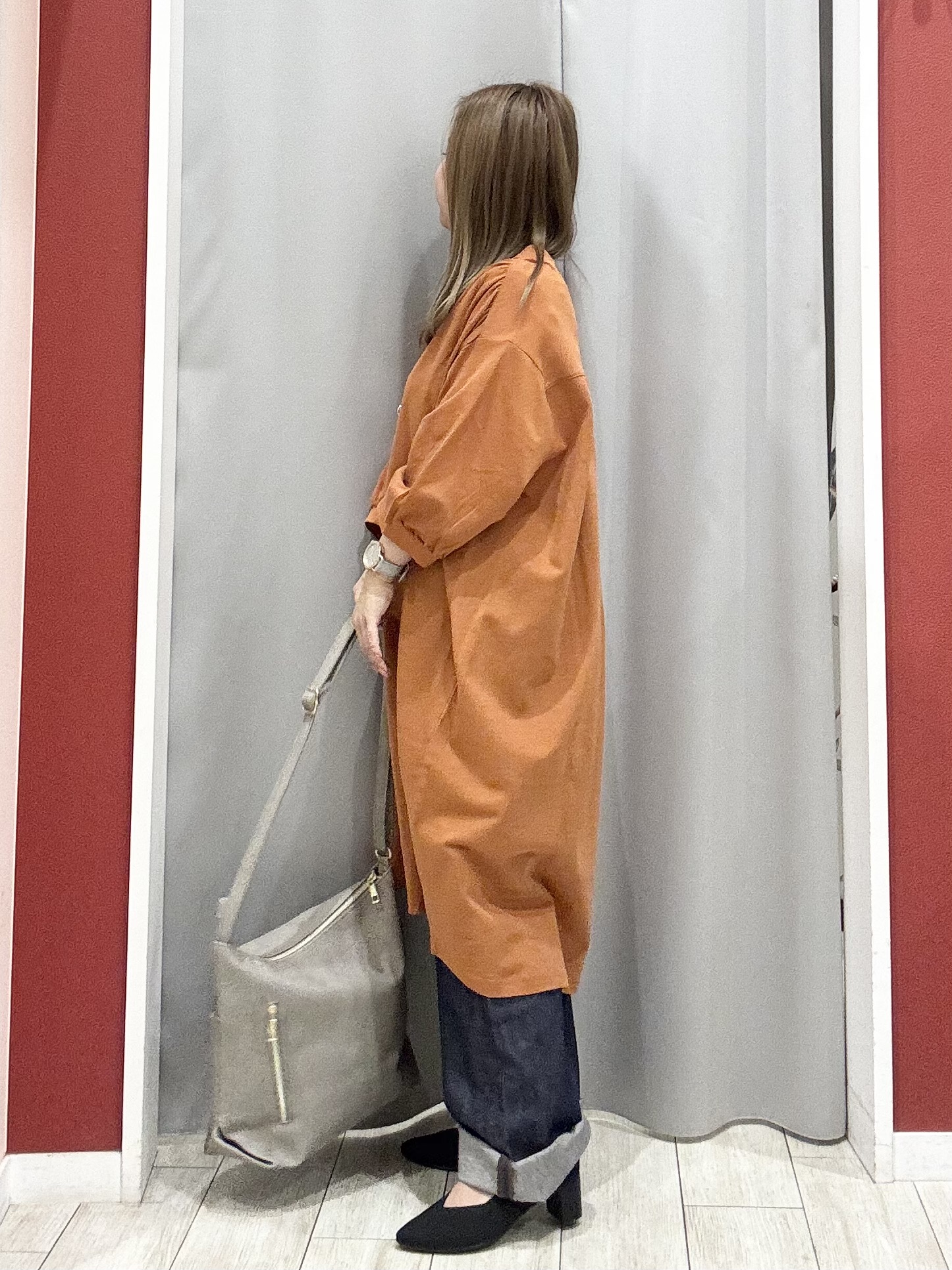 shioさんの「SHOO･LA･RUE｜【洗濯機可/S-LL】1枚でも羽織でも キーネックシャツワンピース」を使ったコーディネート