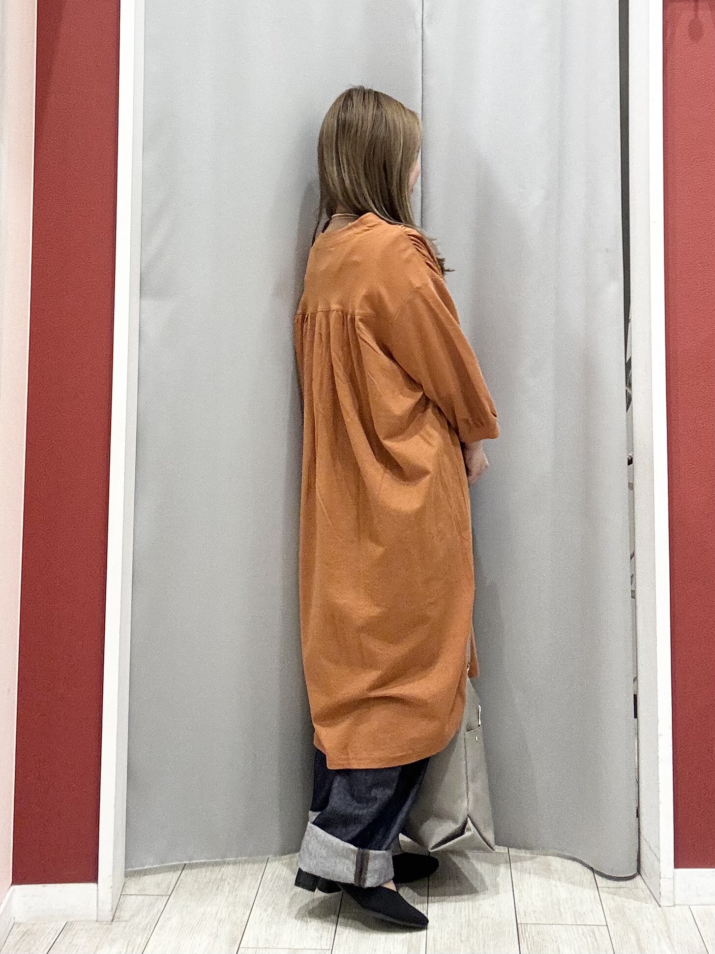 shioさんの「SHOO･LA･RUE｜【洗濯機可/S-LL】1枚でも羽織でも キーネックシャツワンピース」を使ったコーディネート