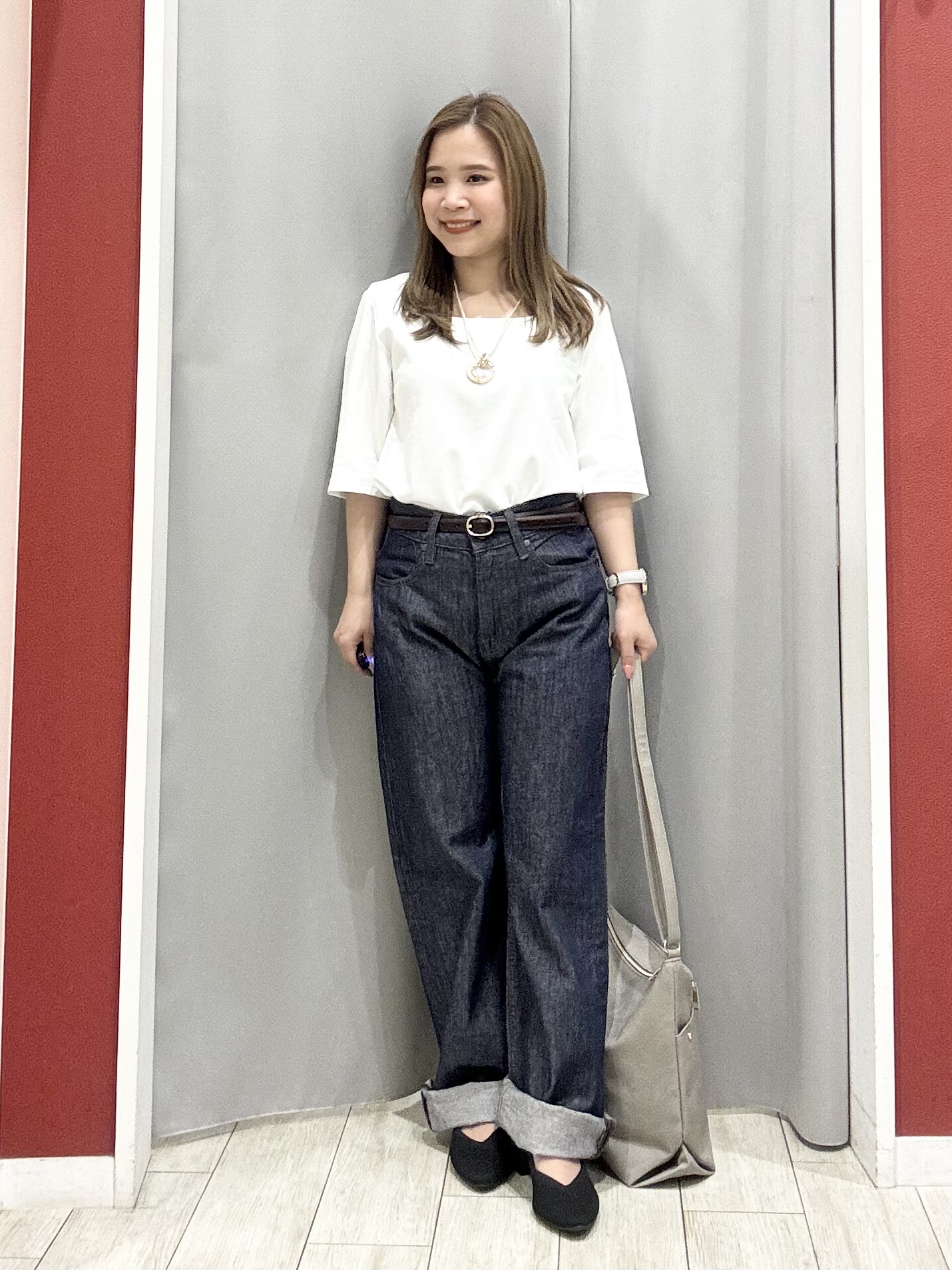 shioさんの「SHOO･LA･RUE｜【洗濯機可/S-LL】1枚でも羽織でも キーネックシャツワンピース」を使ったコーディネート