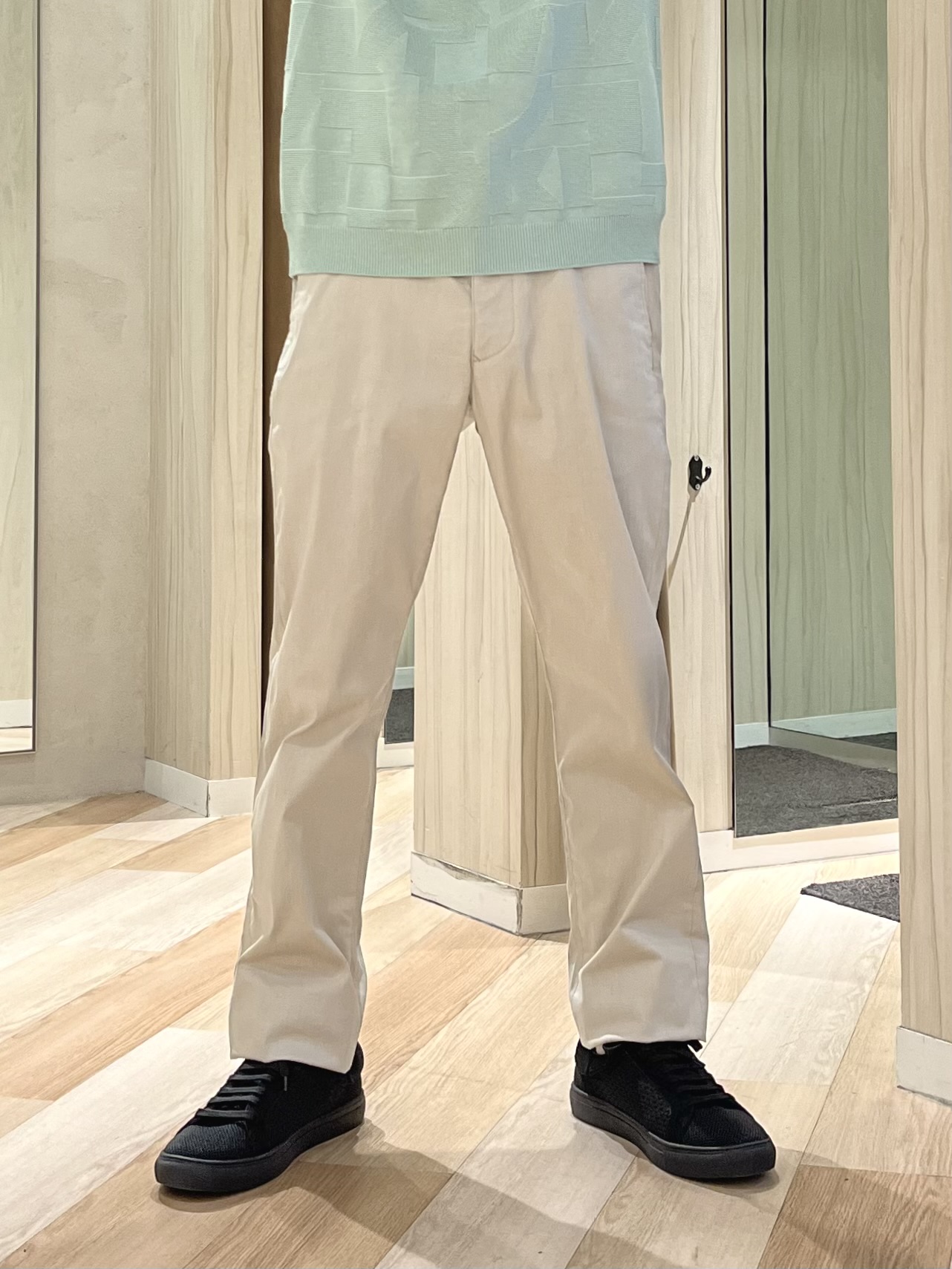 URAさんの「TAKEO KIKUCHI｜播州 ドビーストライプ フラワーシャツ」を使ったコーディネート