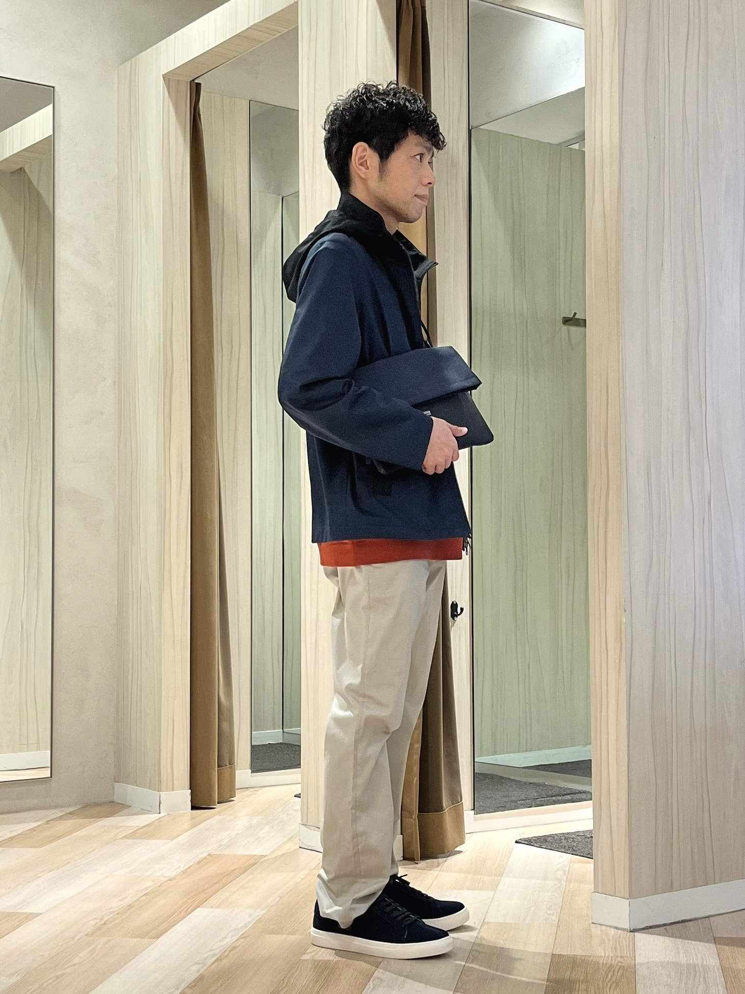 URAさんの「TAKEO KIKUCHI｜2WAYアクティブ ライト ブルゾン」を使ったコーディネート