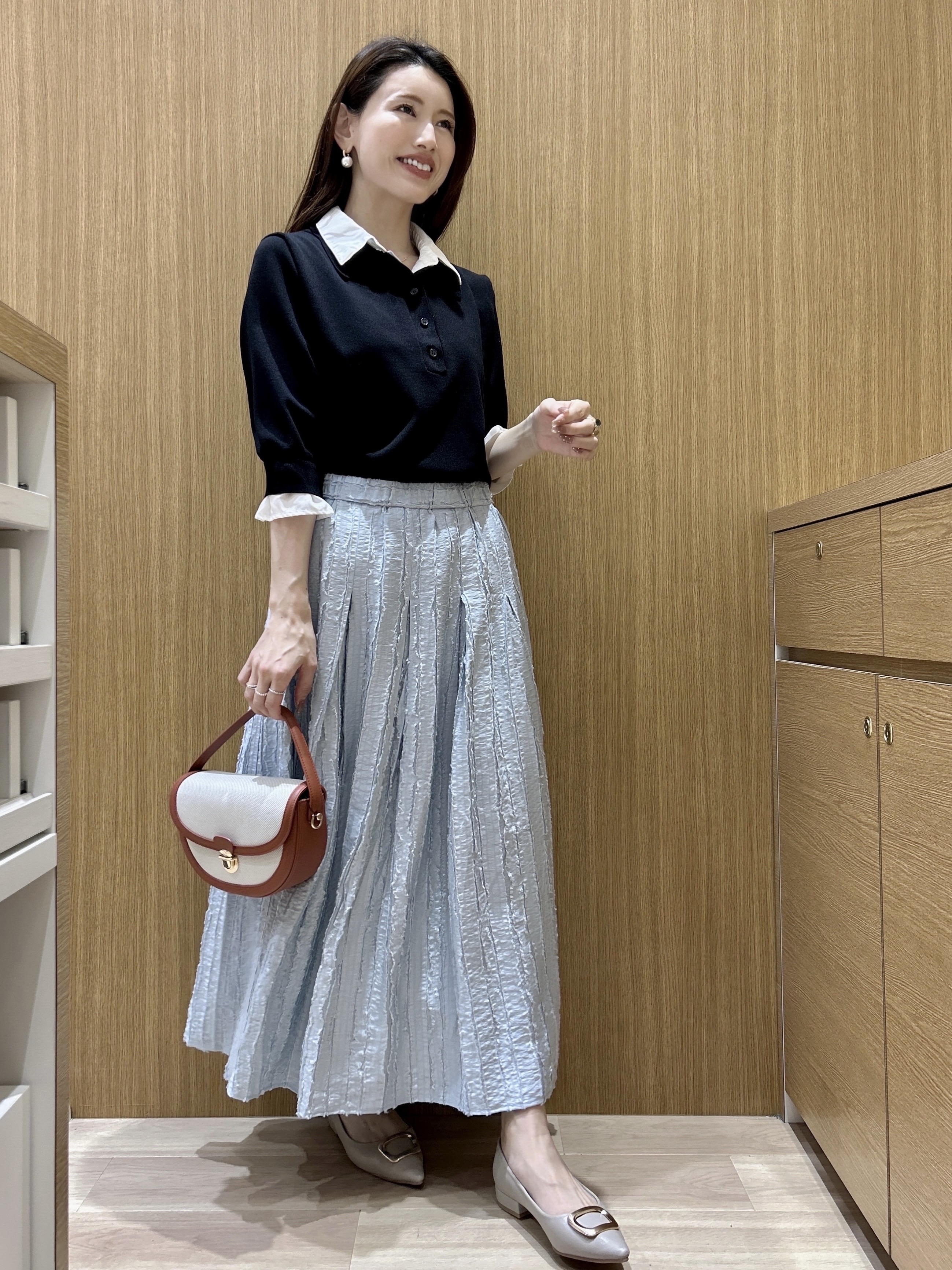 maiさんの「OPAQUE.CLIP｜シャツレイヤード風ポロニット【洗濯機OK】」を使ったコーディネート