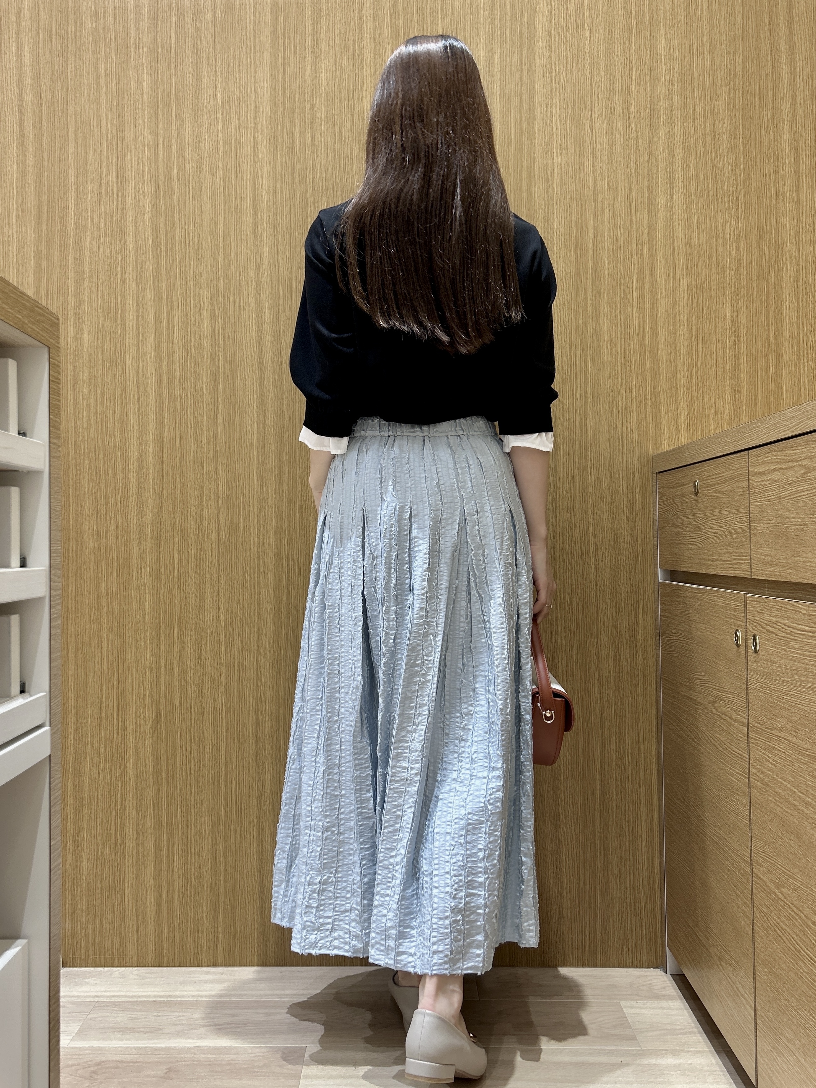 maiさんの「OPAQUE.CLIP｜シャツレイヤード風ポロニット【洗濯機OK】」を使ったコーディネート