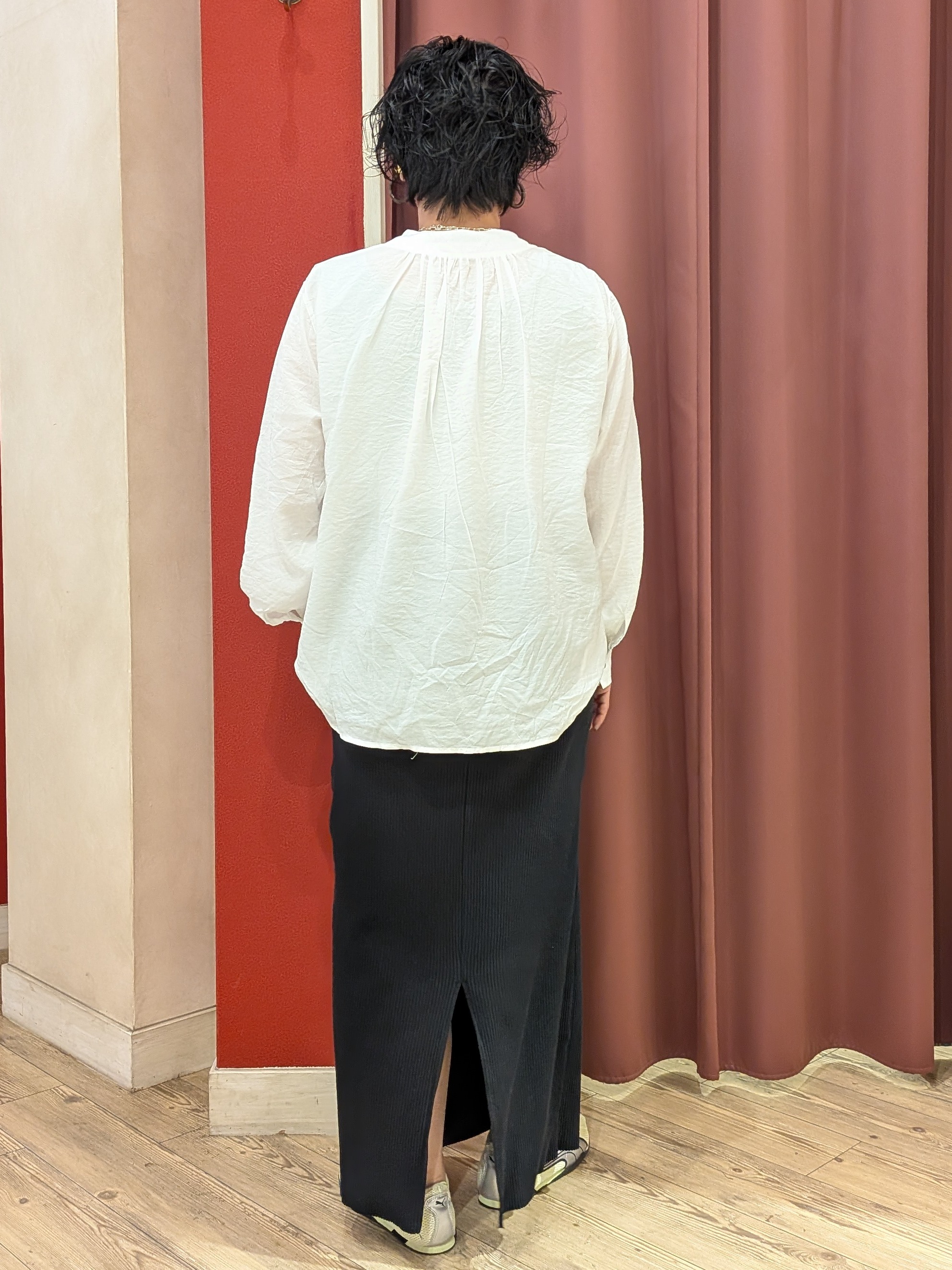 cameさんの「SHOO･LA･RUE｜【S-LL/体型カバー/Aライン】身体のラインを拾いにくい シアーシャツカーディガン」を使ったコーディネート