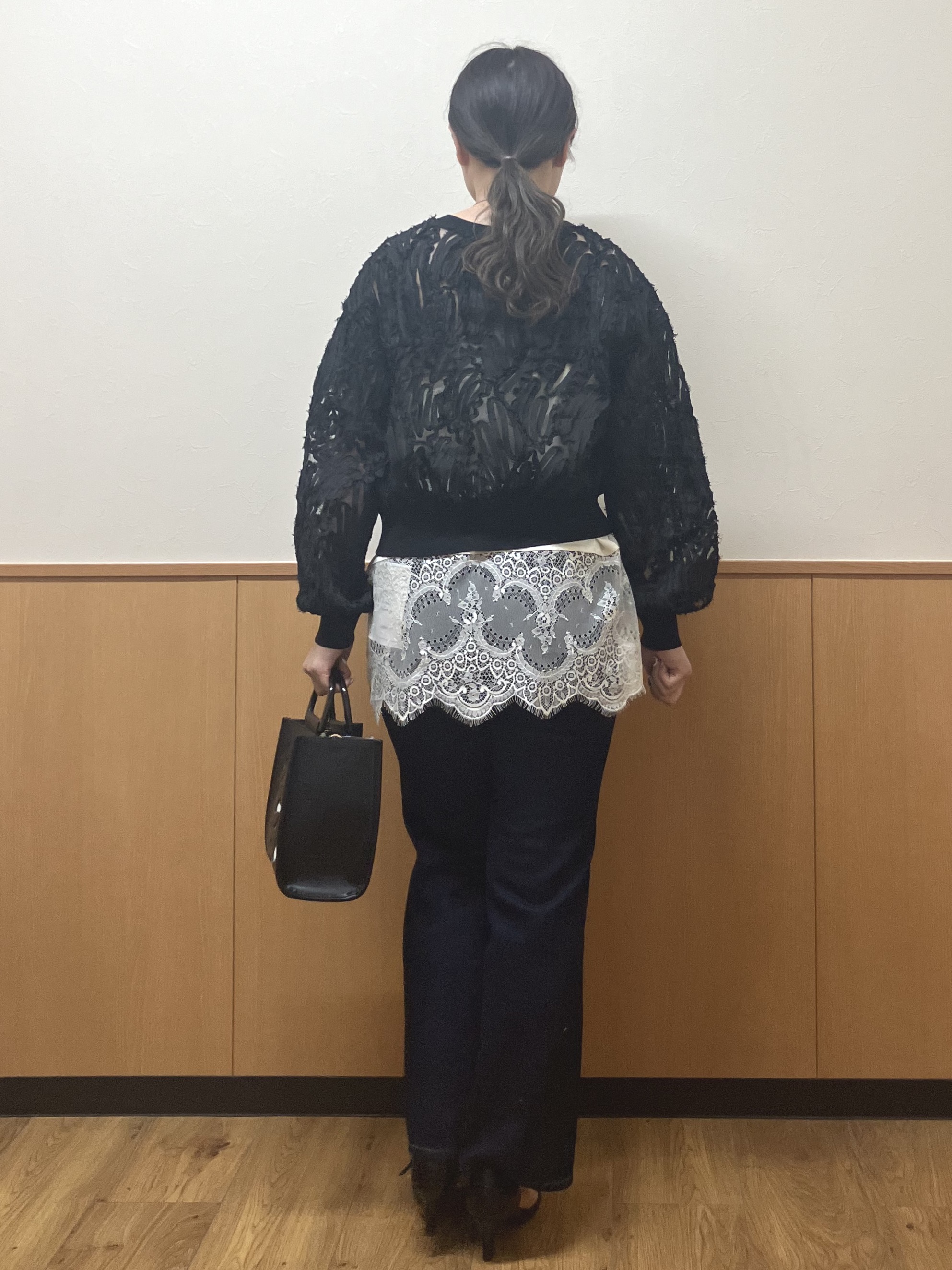 MAYUKIさんの「index｜シアー幾何刺繍カーディガン【洗濯機OK】」を使ったコーディネート