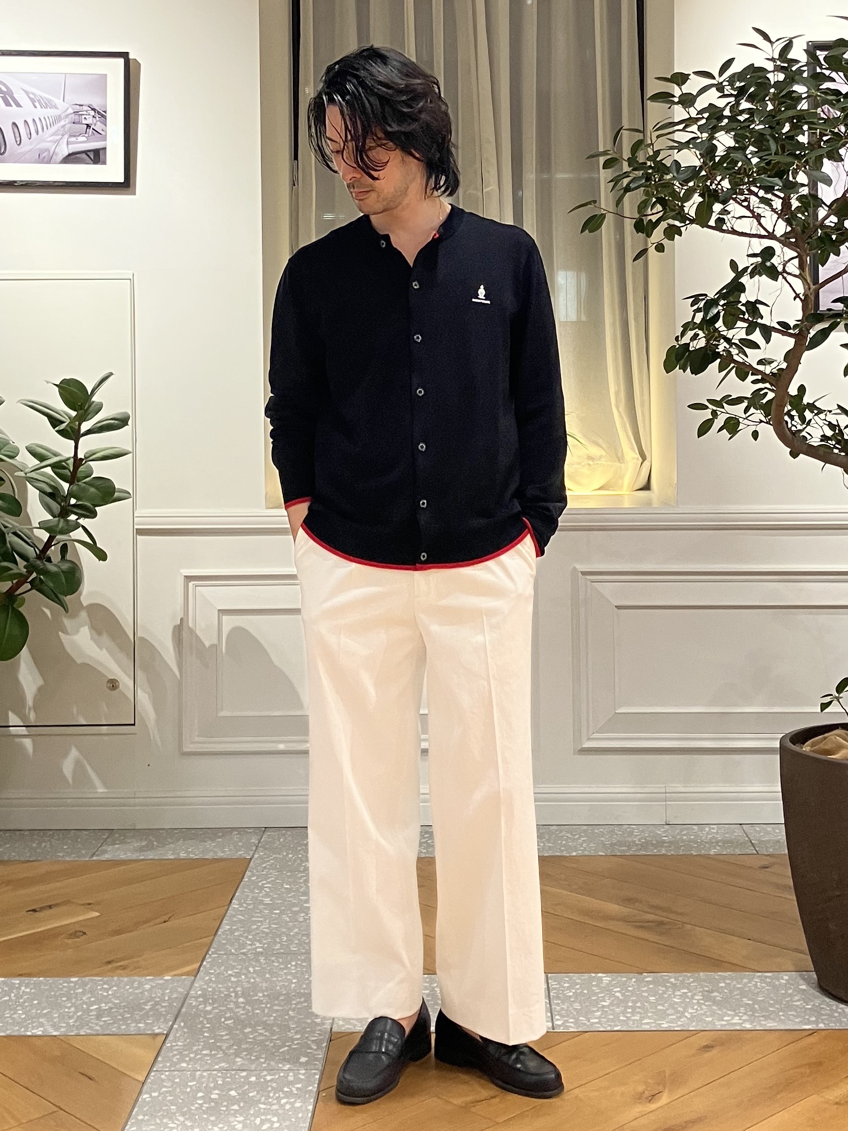 junyaさんの「DRESSTERIOR｜【ウォッシャブル】ウールレーヨン ラウンドネックカーディガン」を使ったコーディネート