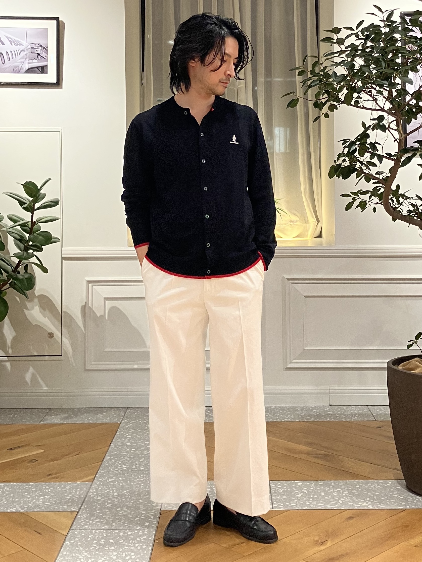 junyaさんの「DRESSTERIOR｜【ウォッシャブル】ウールレーヨン ラウンドネックカーディガン」を使ったコーディネート