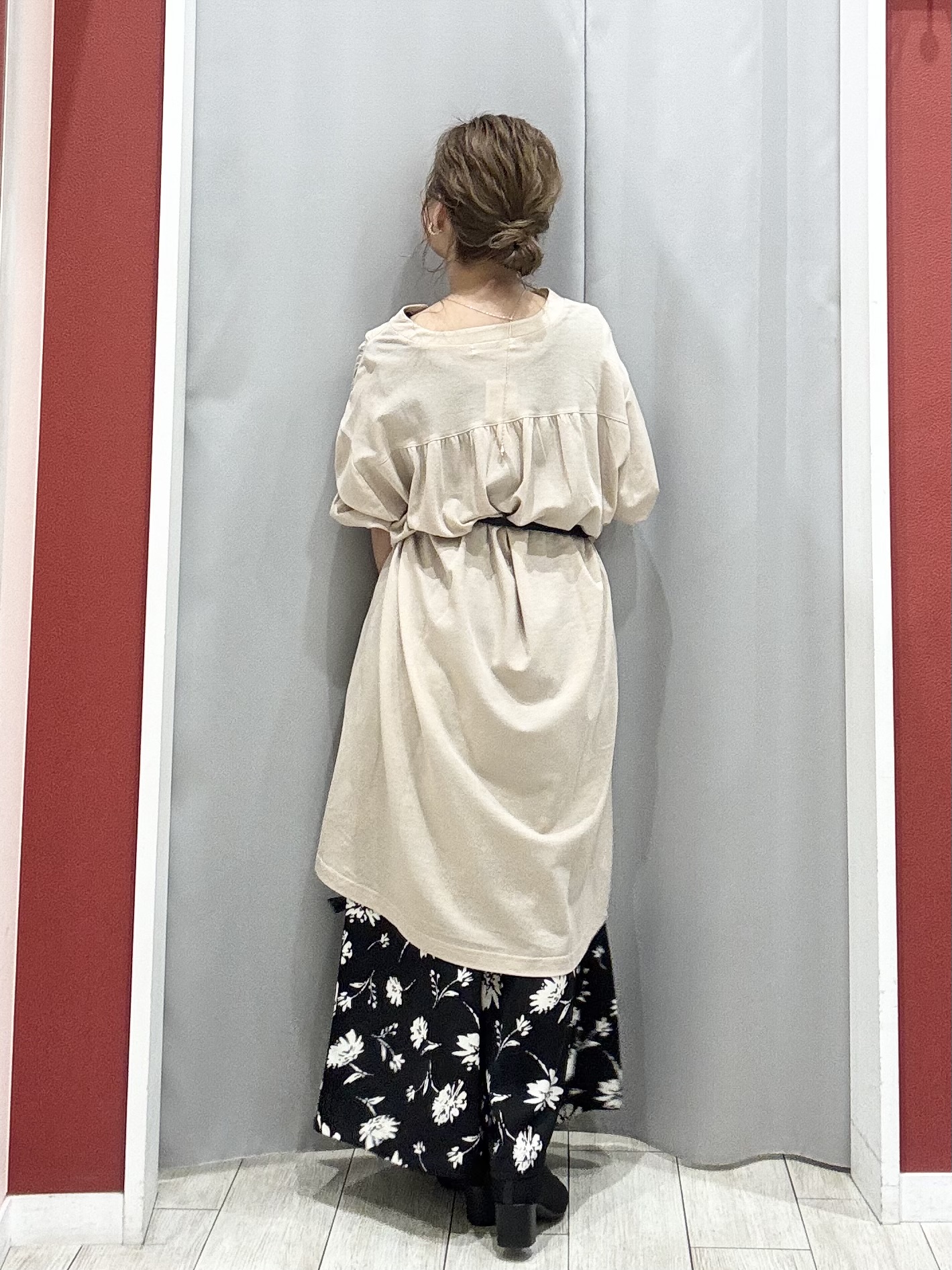 shioさんの「SHOO･LA･RUE｜【洗濯機可/S-LL】1枚でも羽織でも キーネックシャツワンピース」を使ったコーディネート