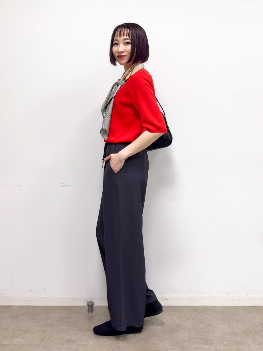 𝐜𝐡𝐢𝐤𝐚さんの「SHOO･LA･RUE｜【毎日洗える/S-LL/ひんやり/UV】上半身すっきり 二の腕見せない5分袖ニット」を使ったコーディネート