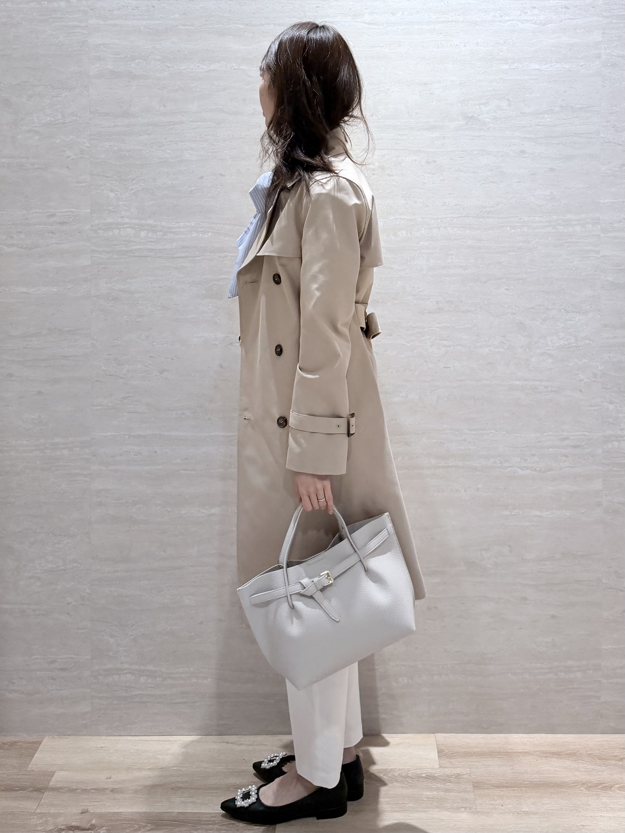 Hinaさんの「OPAQUE.CLIP｜撥水トレンチコート【洗濯機OK／花粉対応】《XS～3L》」を使ったコーディネート