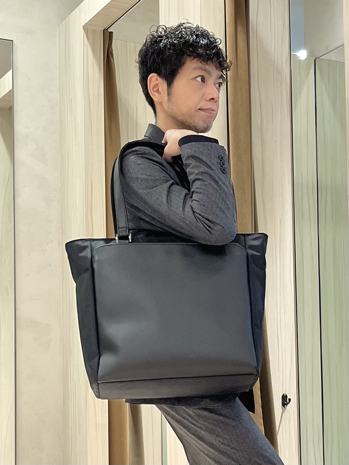 URAさんの「TAKEO KIKUCHI｜【通気性】ジャージ千鳥柄 ジャケット」を使ったコーディネート
