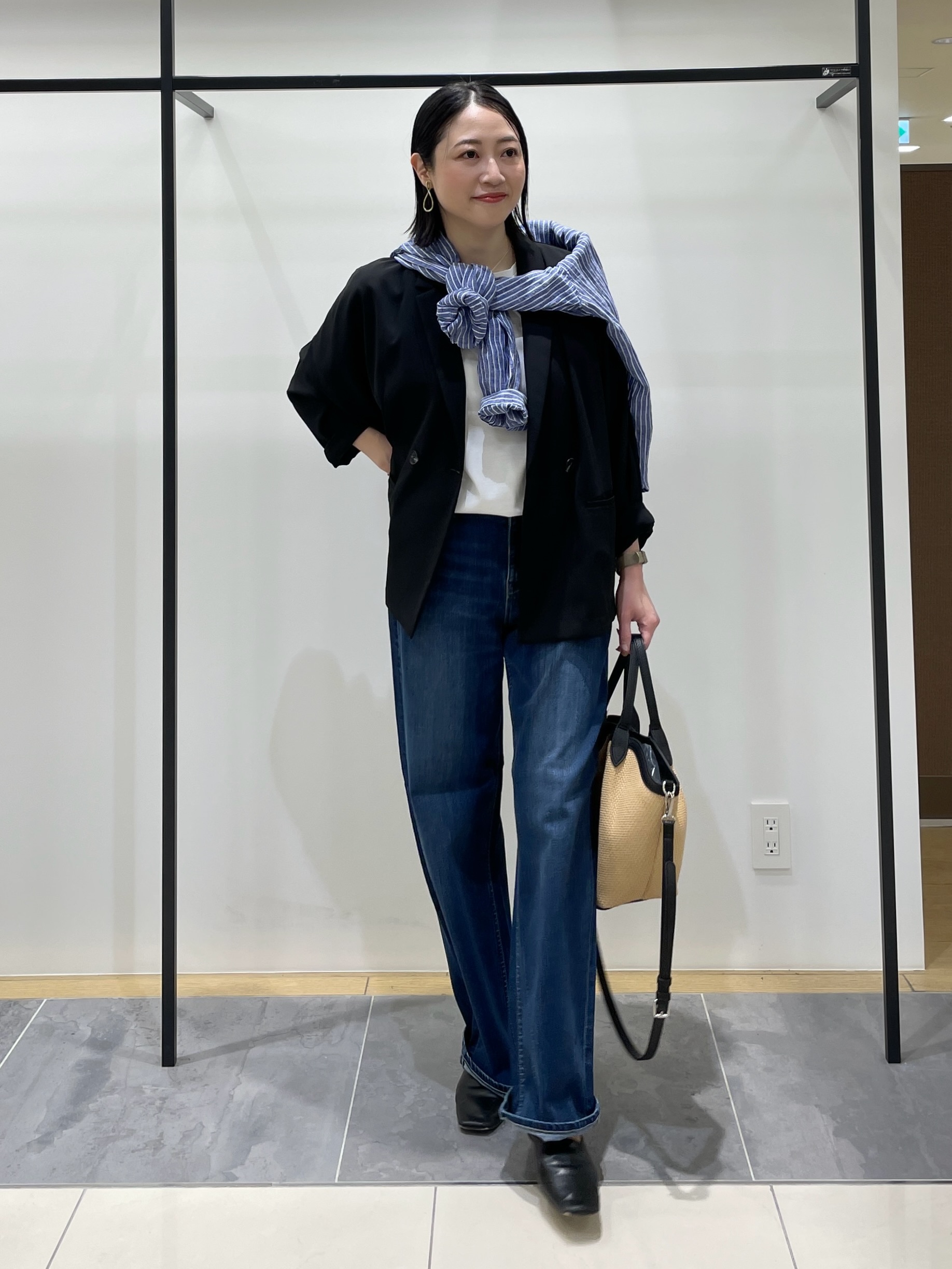 shihoさんの「INDIVI｜【さらに軽く軽快！／着る日傘】ドルマンダブルジャケット」を使ったコーディネート