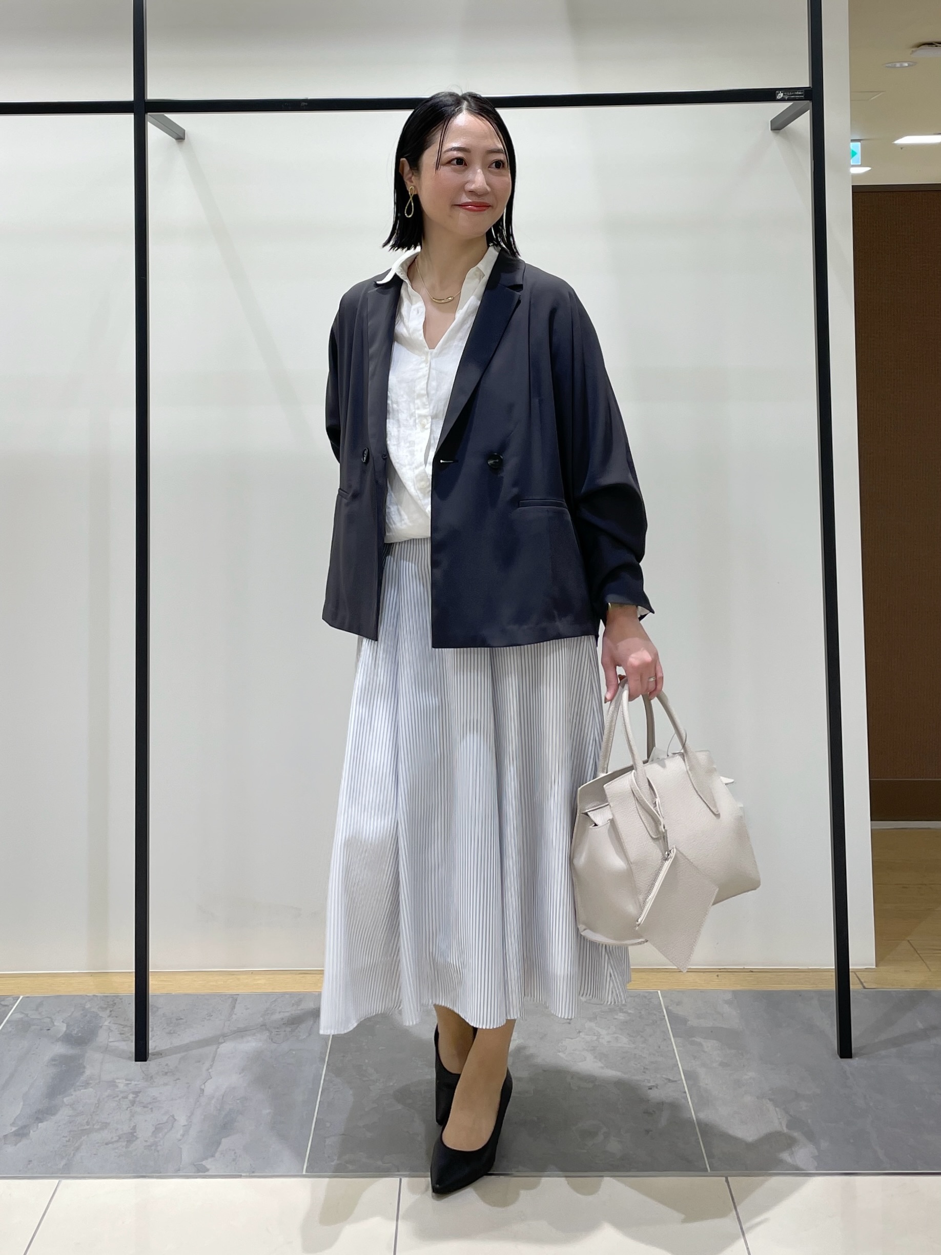shihoさんの「INDIVI｜【さらに軽く軽快！／着る日傘】ドルマンダブルジャケット」を使ったコーディネート