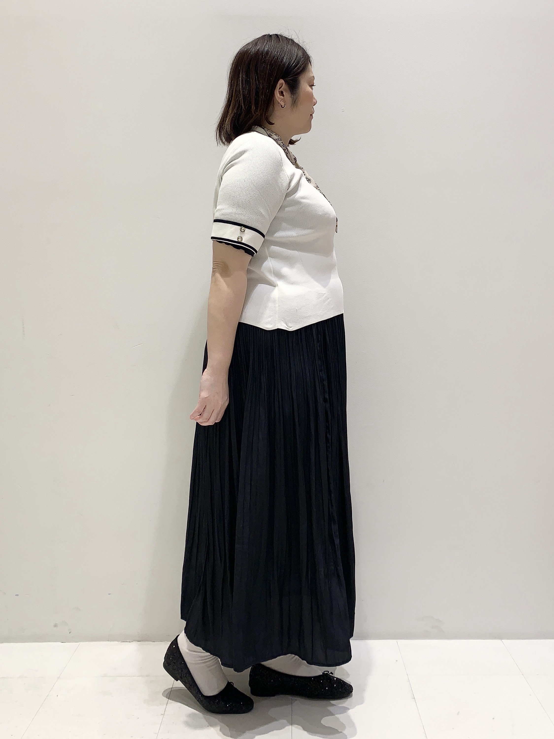 みいちゃんさんの「grove｜【シリーズ累計36万枚/名品ニット】やわらかドライタッチ 袖メッシュ編みニット」を使ったコーディネート