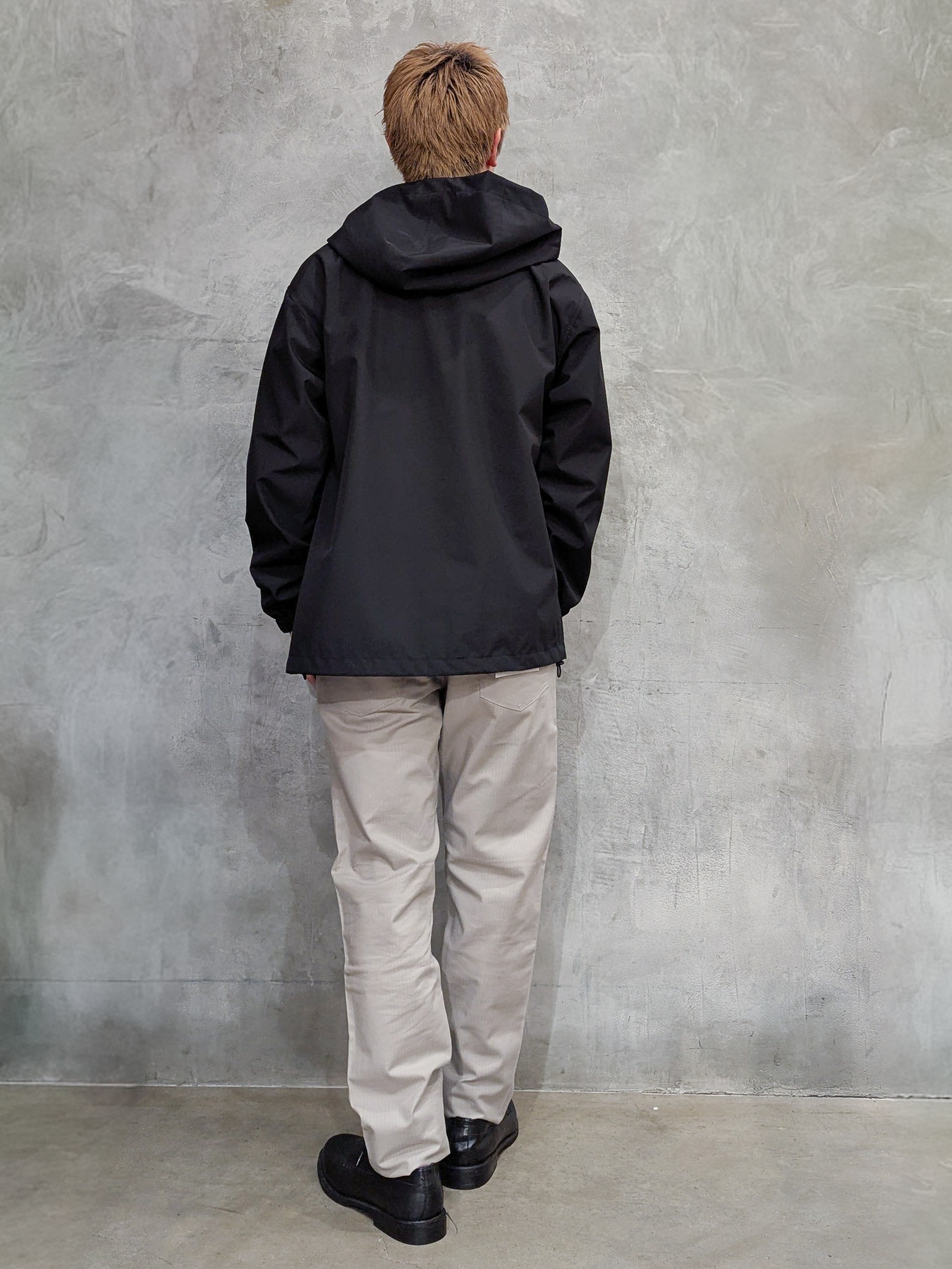 daiさんの「THE SHOP TK｜【季節の変わり目に最適】ナイロンマウンテンパーカ  防風/洗濯機OK」を使ったコーディネート