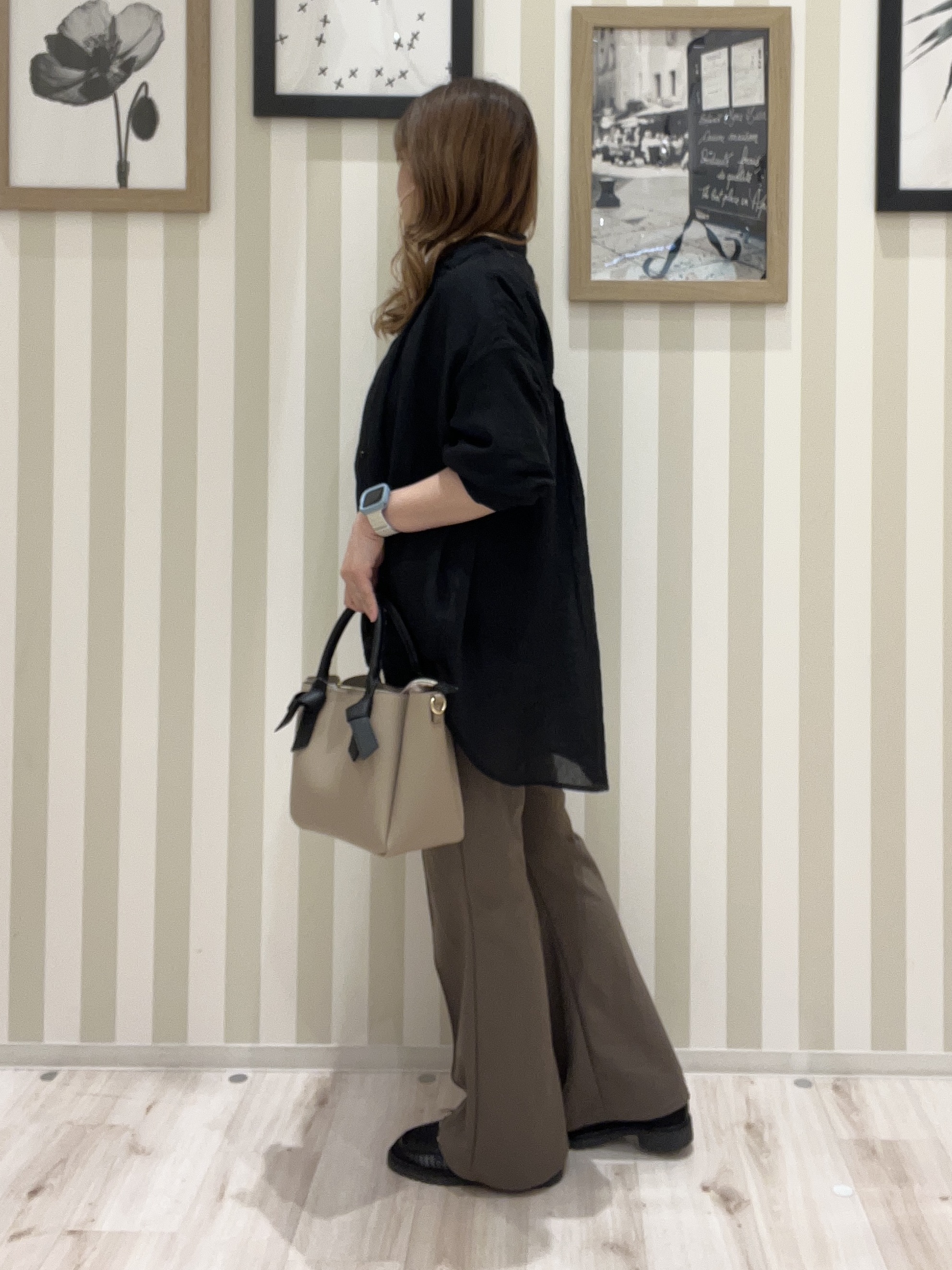 mさんの「SHOO･LA･RUE｜【体型カバー】ふんわり質感 やわらかこなれシアーシャツ」を使ったコーディネート